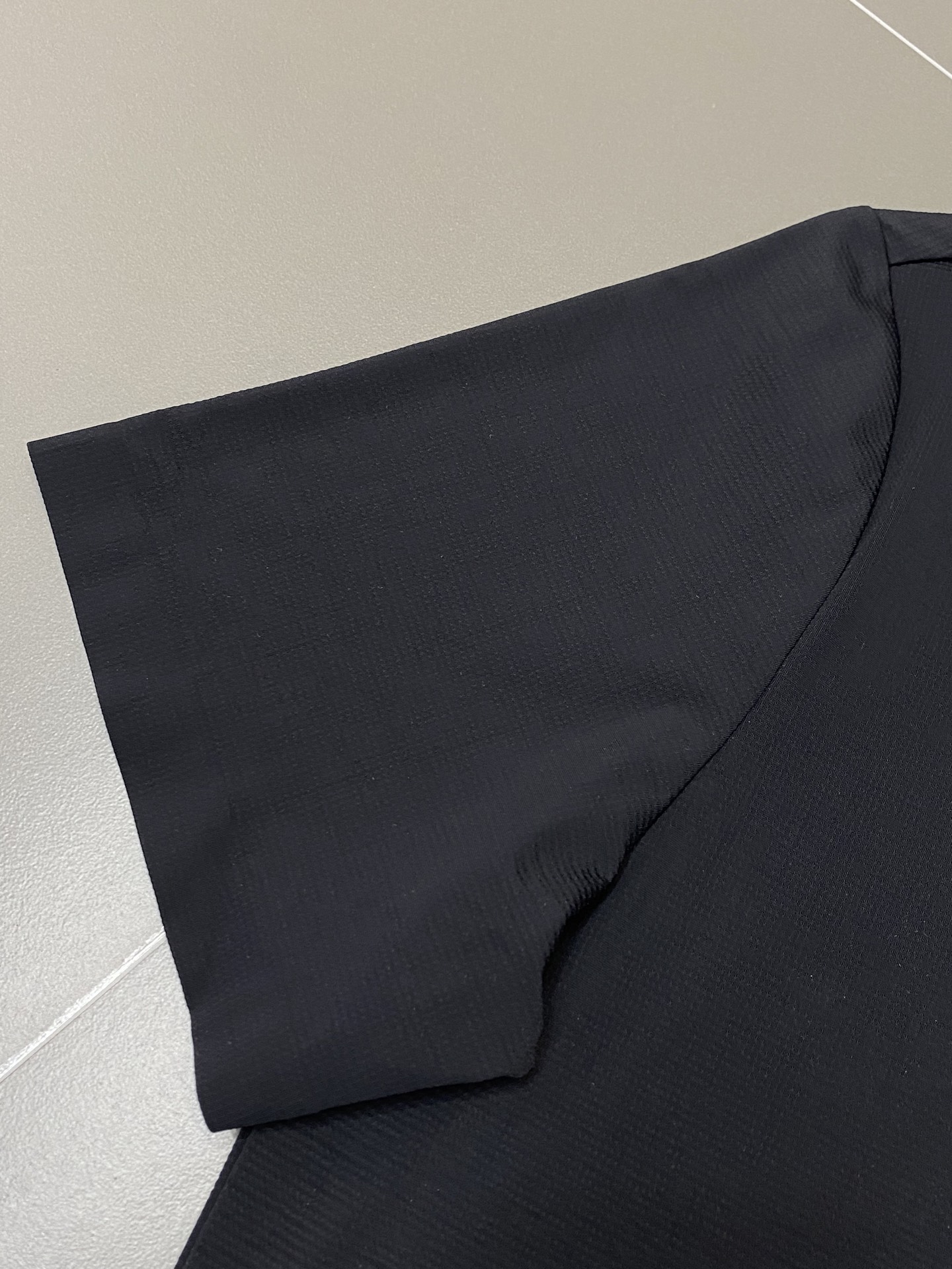 。DESCENTE迪桑特💥独家专供新款原单男士休闲春夏短袖 高端定制 高端版本 时尚百搭爆款⚠️⚠️✨✨