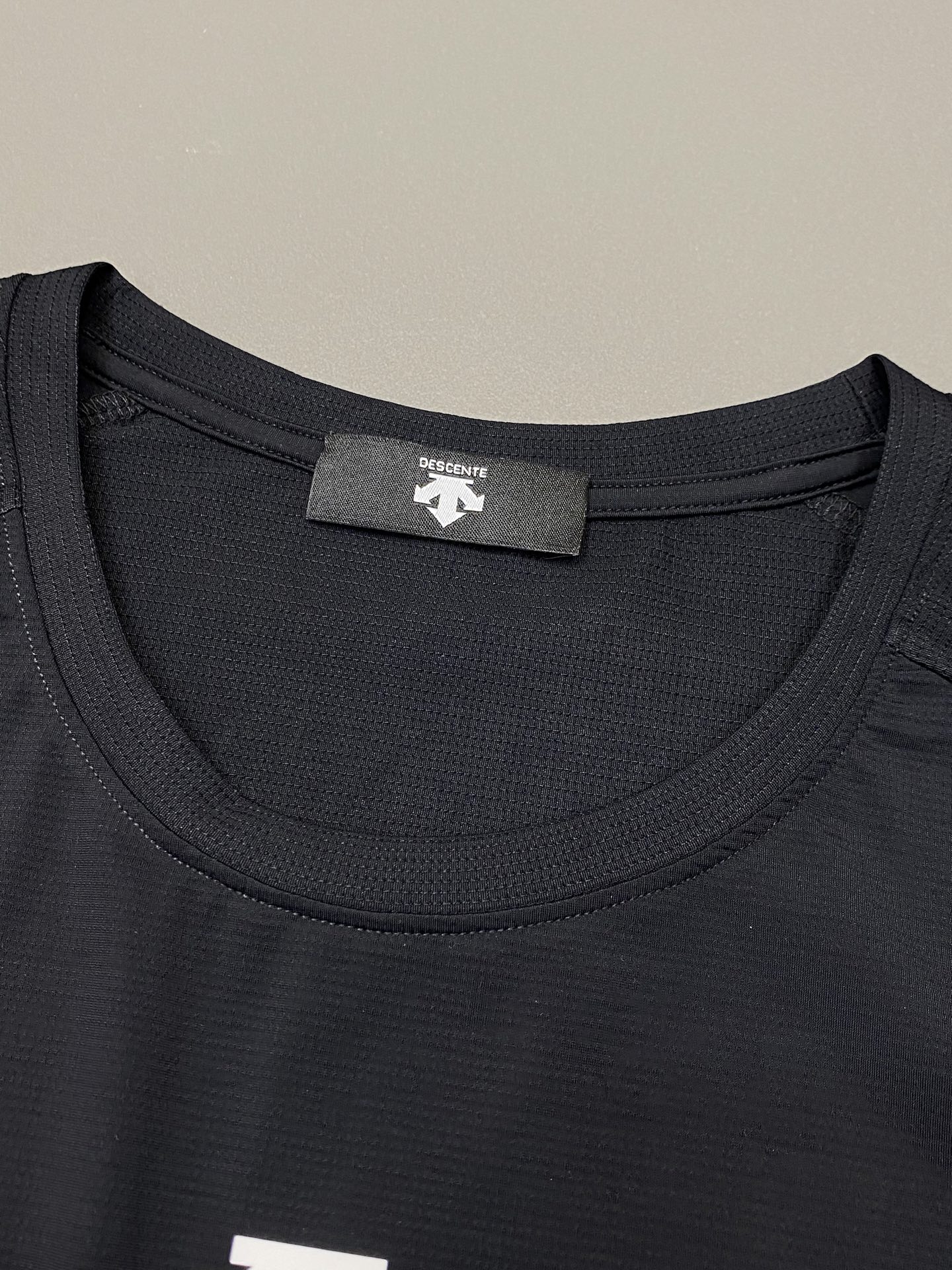 。DESCENTE迪桑特💥独家专供新款原单男士休闲春夏短袖 高端  高端版本 时尚百搭爆款⚠️⚠️✨✨进