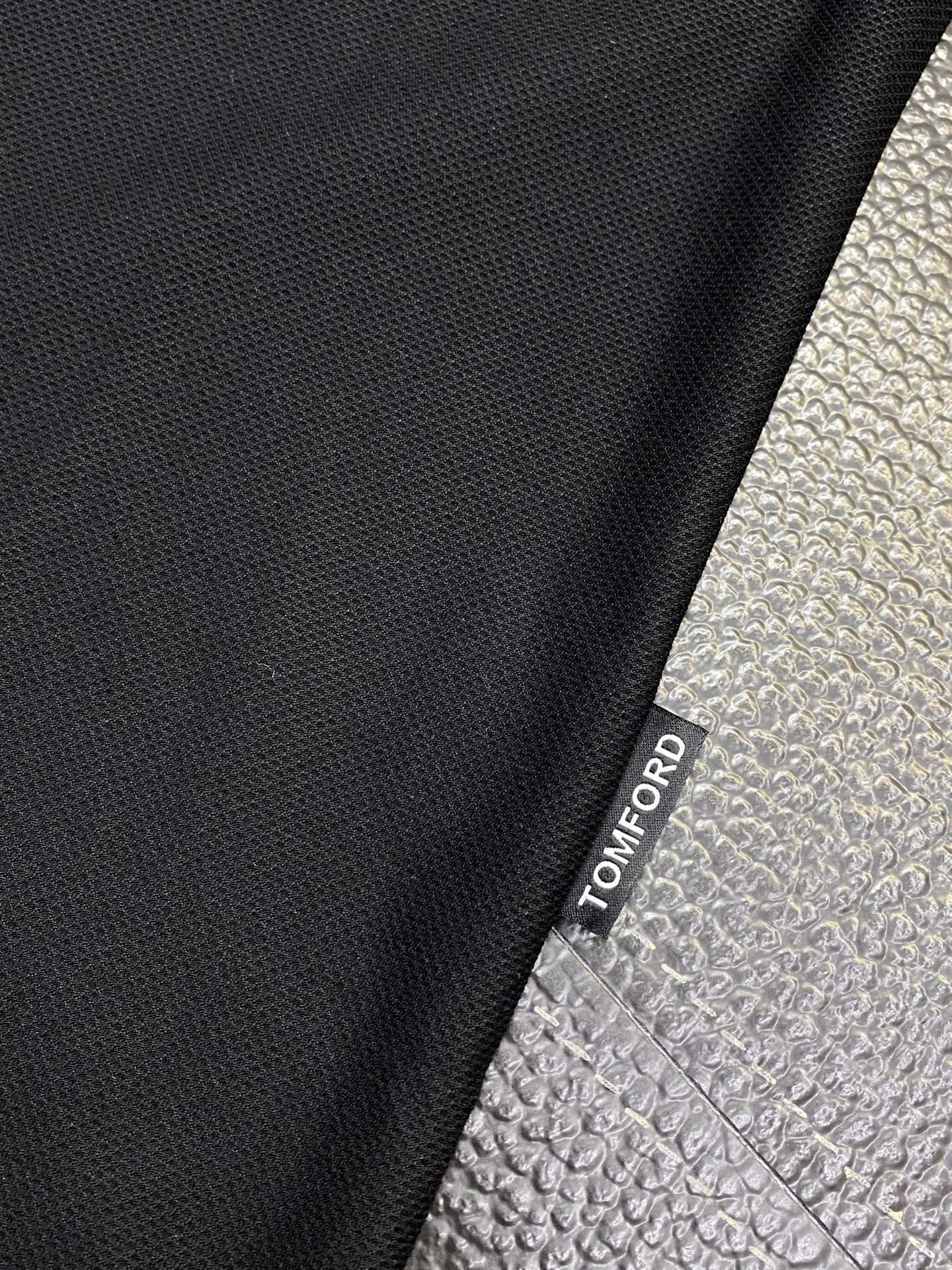 High-End Customized Fashion by Tom Ford: Exclusive, Imported Fabrics, Delicate Craftsmanship. - 图片 9