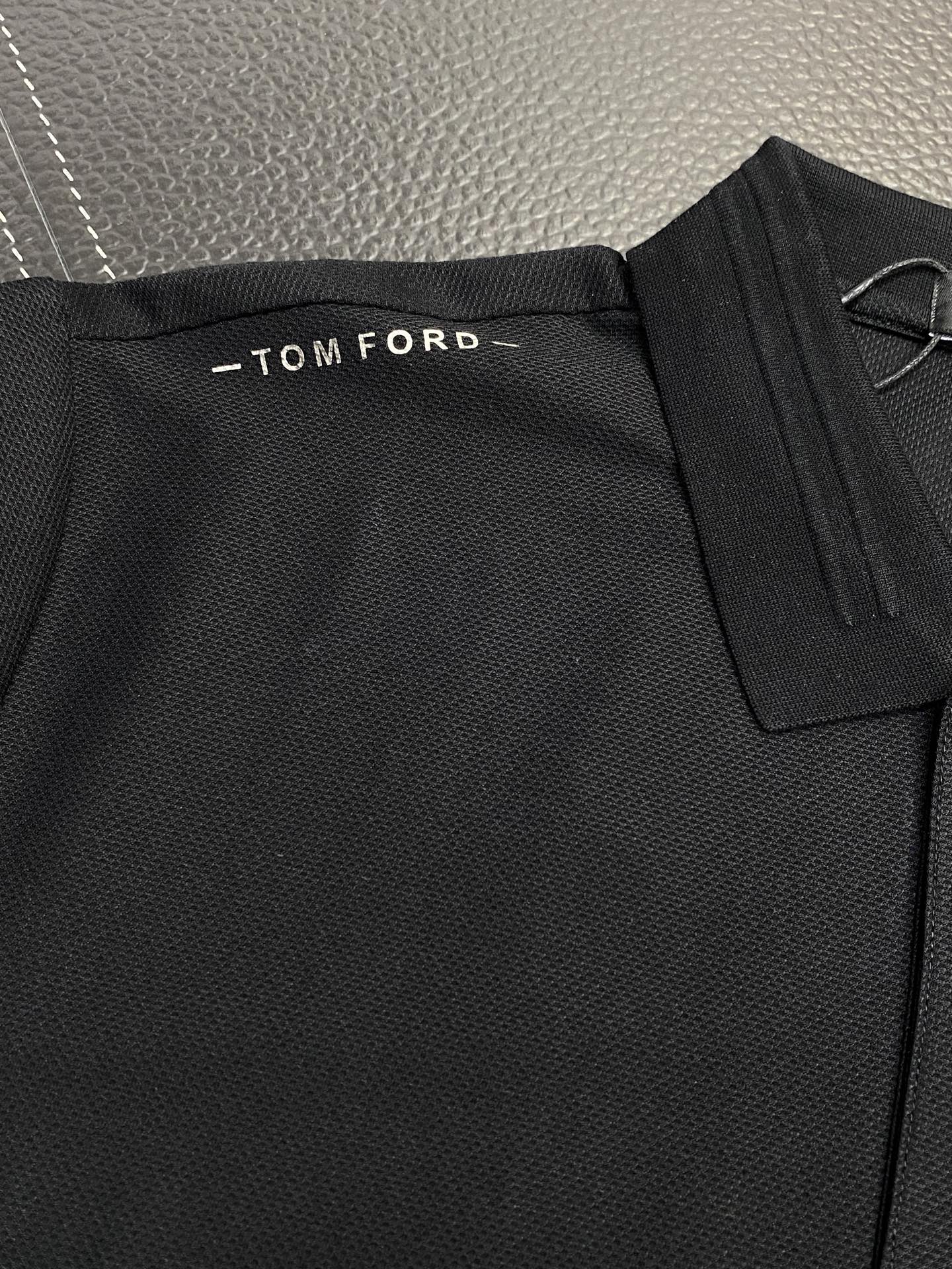 High-End Customized Fashion by Tom Ford: Exclusive, Imported Fabrics, Delicate Craftsmanship. - 图片 7