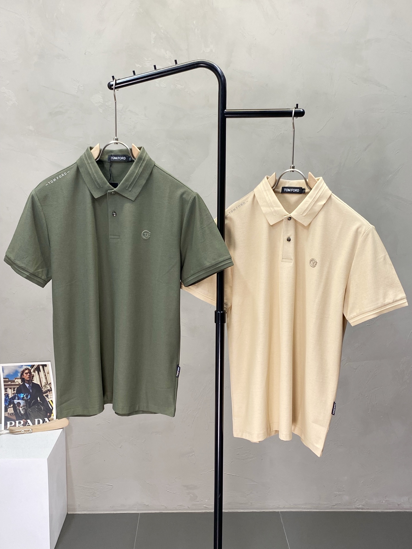 High-End Customized Fashion by Tom Ford: Exclusive, Imported Fabrics, Delicate Craftsmanship.