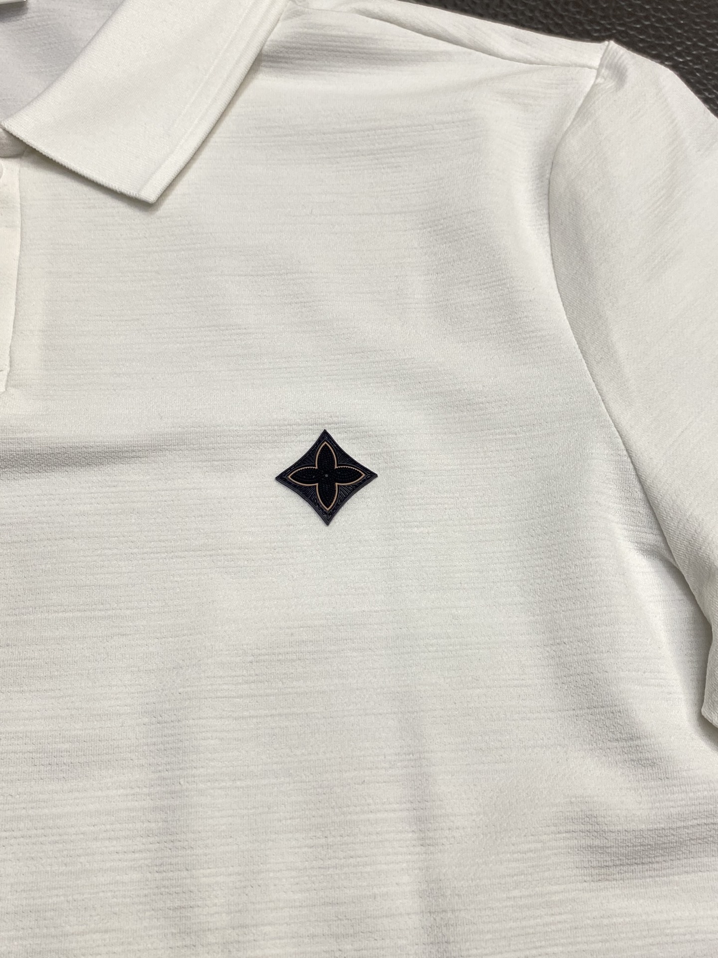 。Louis Vuitton路易威登💥独家专供新款原单男士休闲短袖 高端  高端版本 时尚百搭爆款⚠️⚠