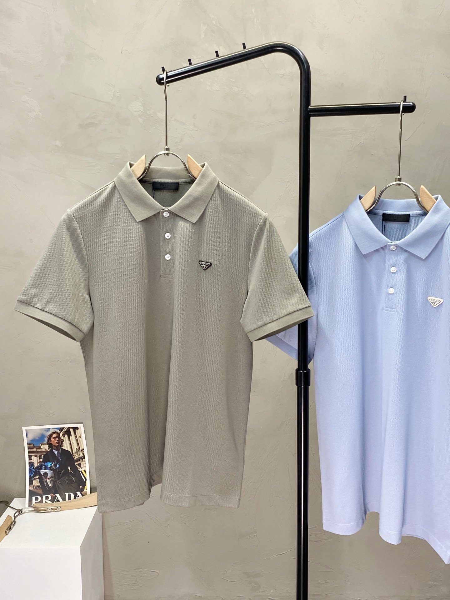 。Prada普拉达💥独家专供新款原单男士休闲短袖 高端  高端版本 时尚百搭爆款⚠️⚠️✨✨进口面料 手