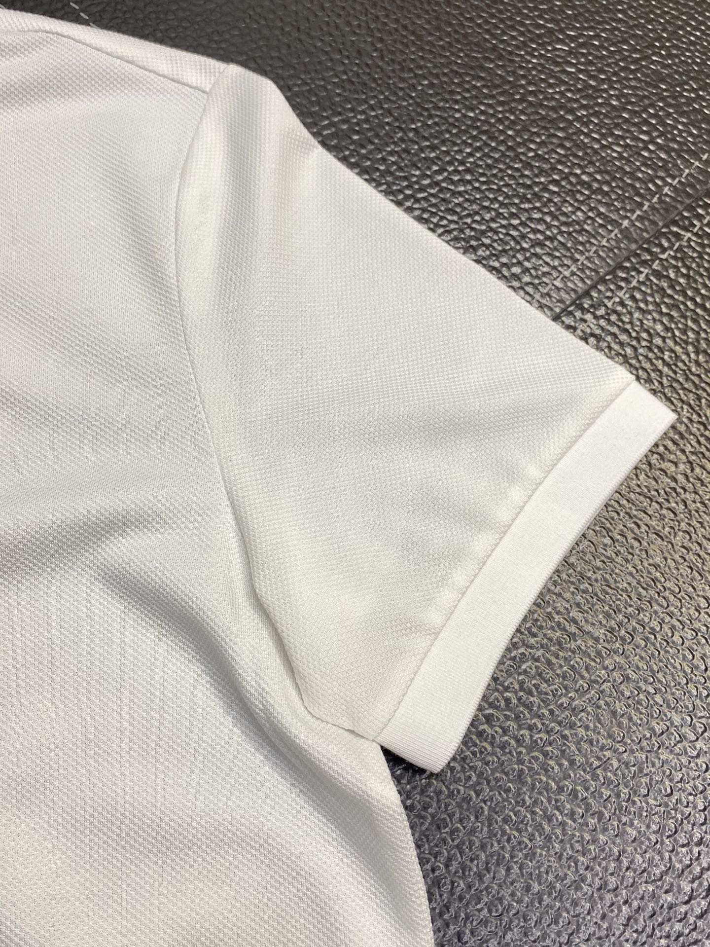 。Prada普拉达💥独家专供新款原单男士休闲短袖 高端  高端版本 时尚百搭爆款⚠️⚠️✨✨进口面料 手