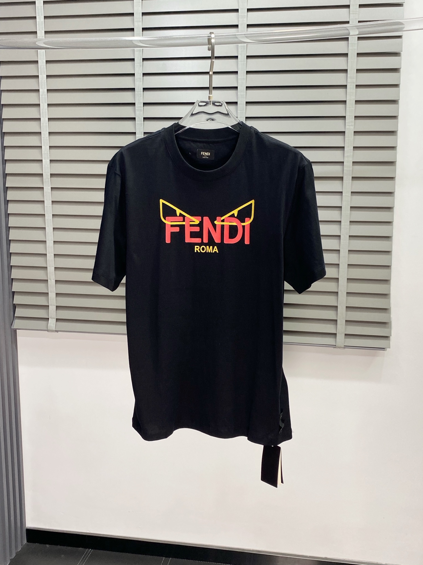 。FENDI芬迪💥独家专供新款原单男士休闲短袖 高端  高端版本 时尚百搭爆款⚠️⚠️✨✨进口面料 手感