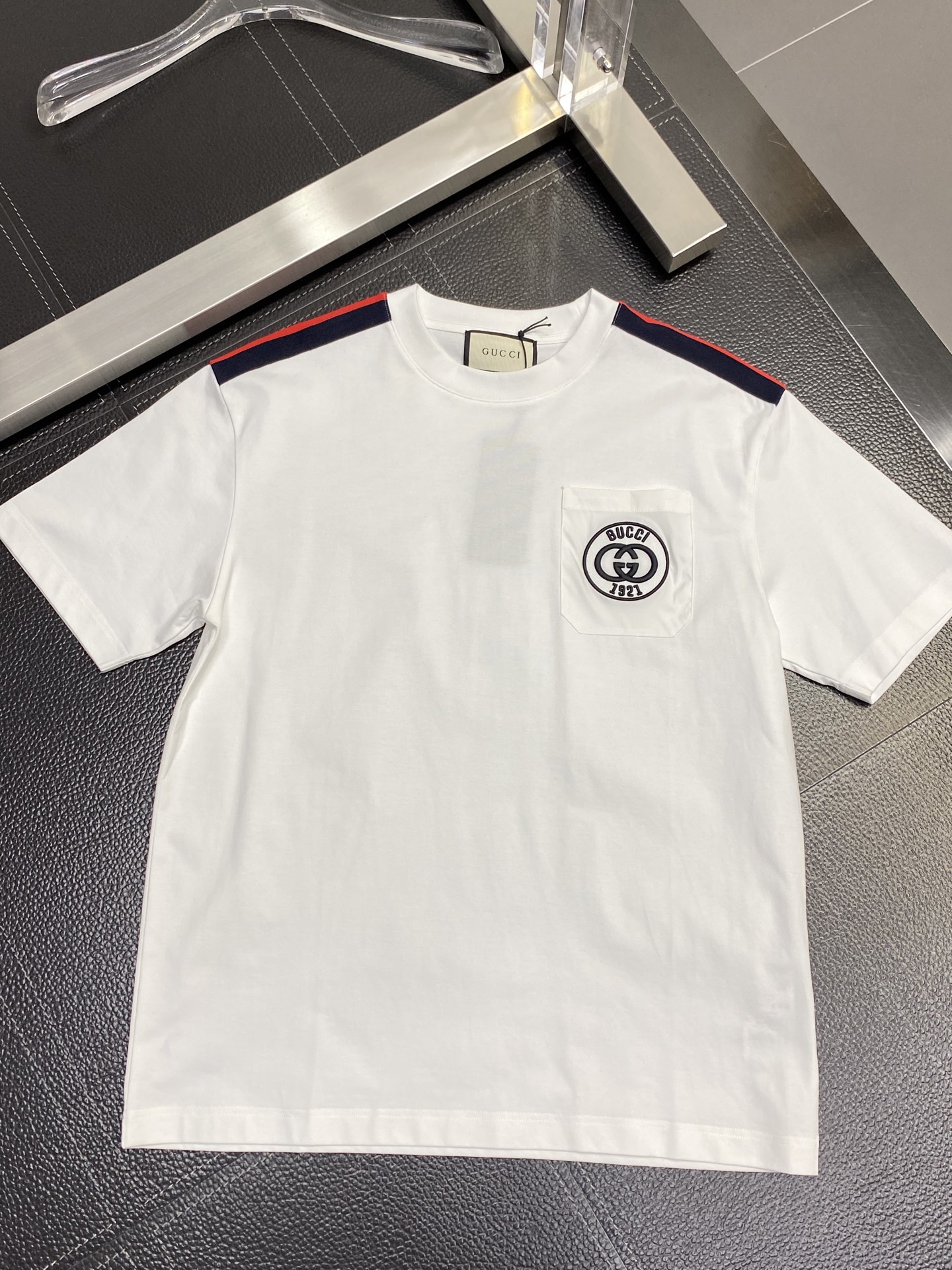 。Gucci古驰💥独家专供新款原单男士休闲短袖 高端  高版本 时尚百搭爆款⚠️⚠️✨✨进口面料 手感超