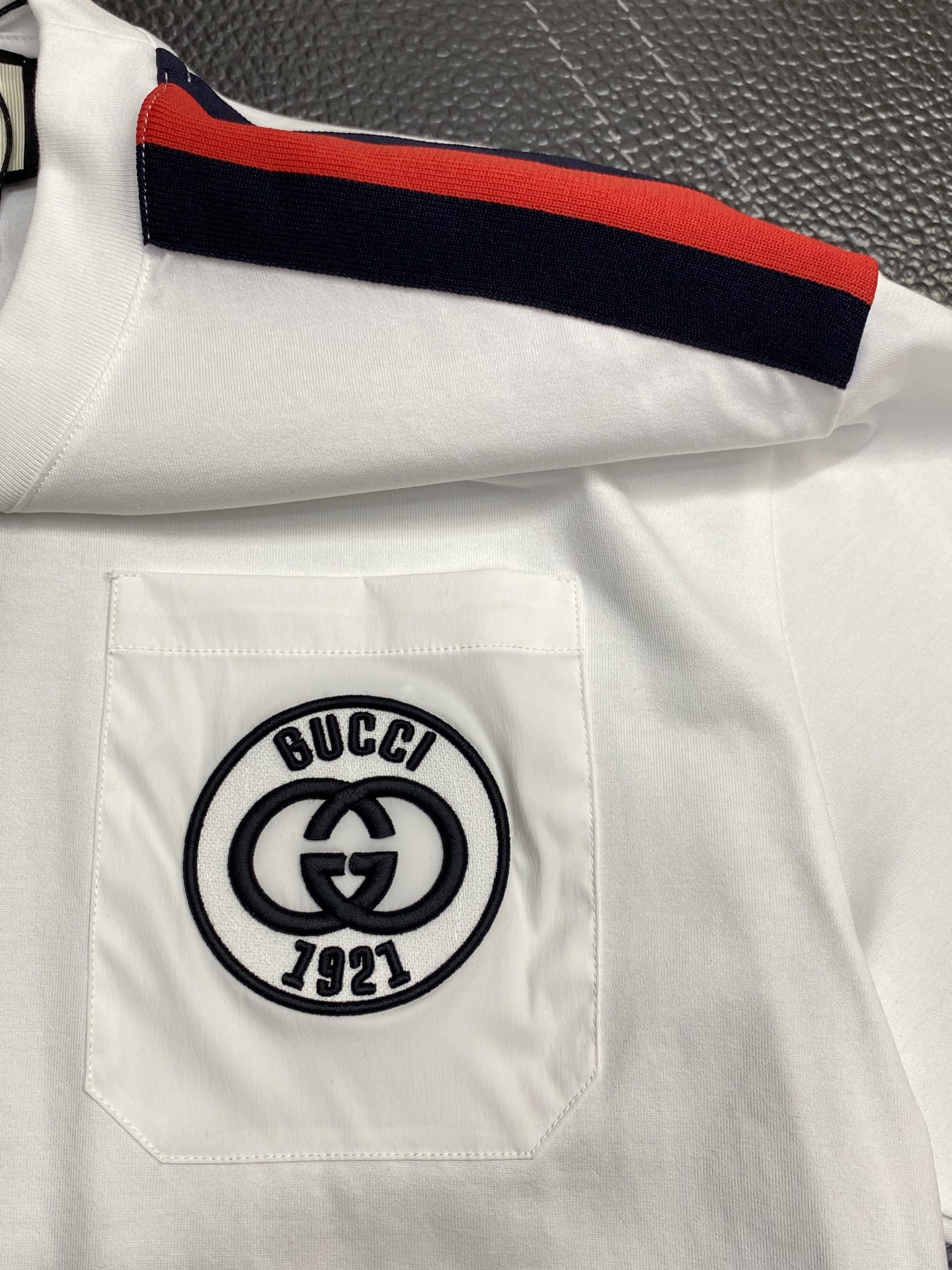 。Gucci古驰💥独家专供新款原单男士休闲短袖 高端  高版本 时尚百搭爆款⚠️⚠️✨✨进口面料 手感超