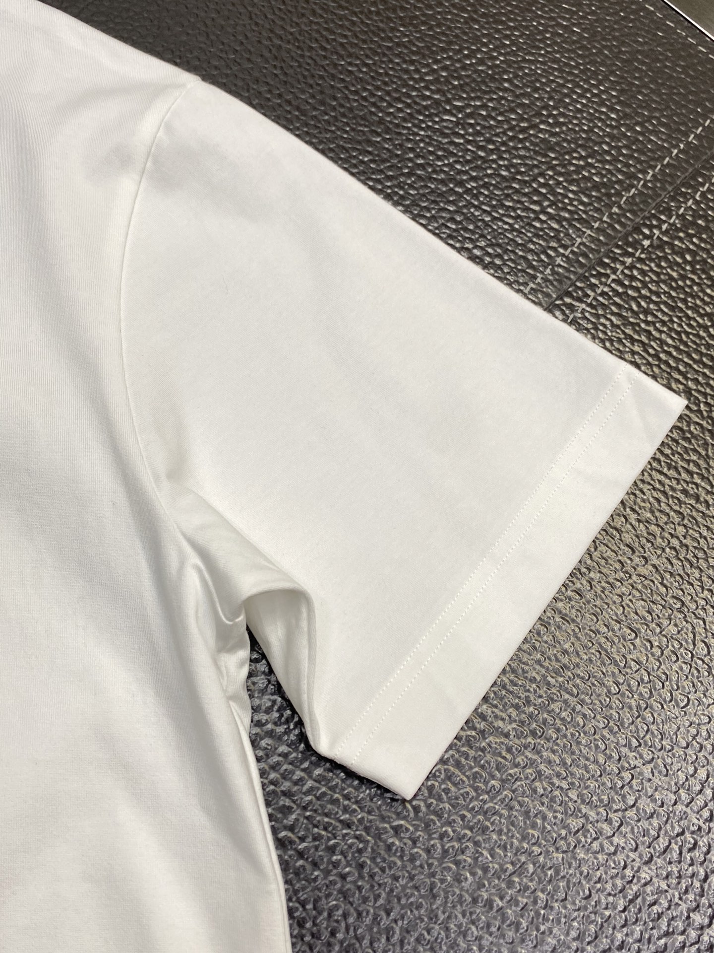 。LOEWE罗意威💥独家专供新款原单男士休闲短袖 高端  高版本 时尚百搭爆款⚠️⚠️✨✨进口面料 手感