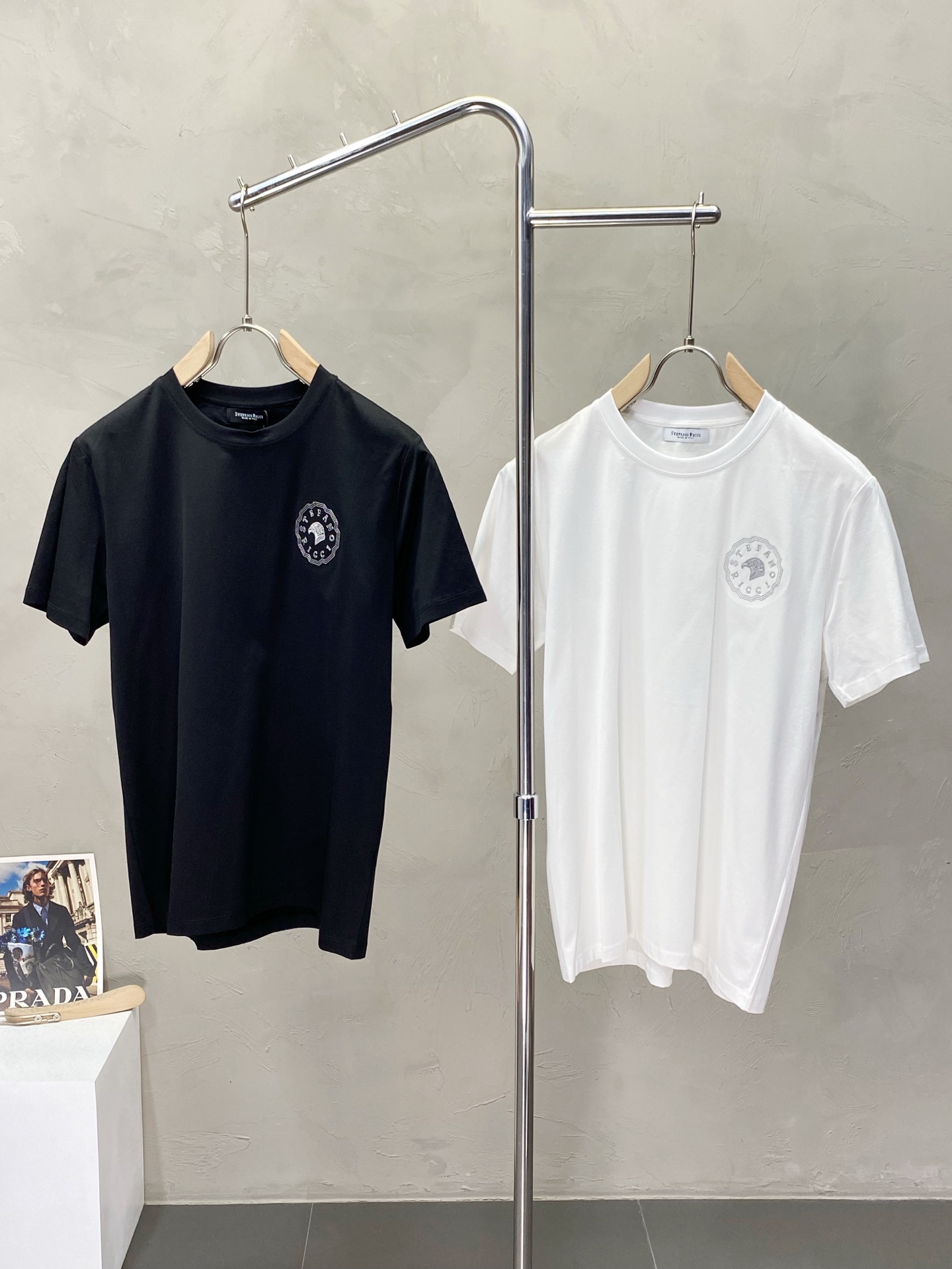 High-End Custom Leisure Shorts by Stefano Ricci for Single Men: Luxurious Imported Fabric and Refined Craftsmanship