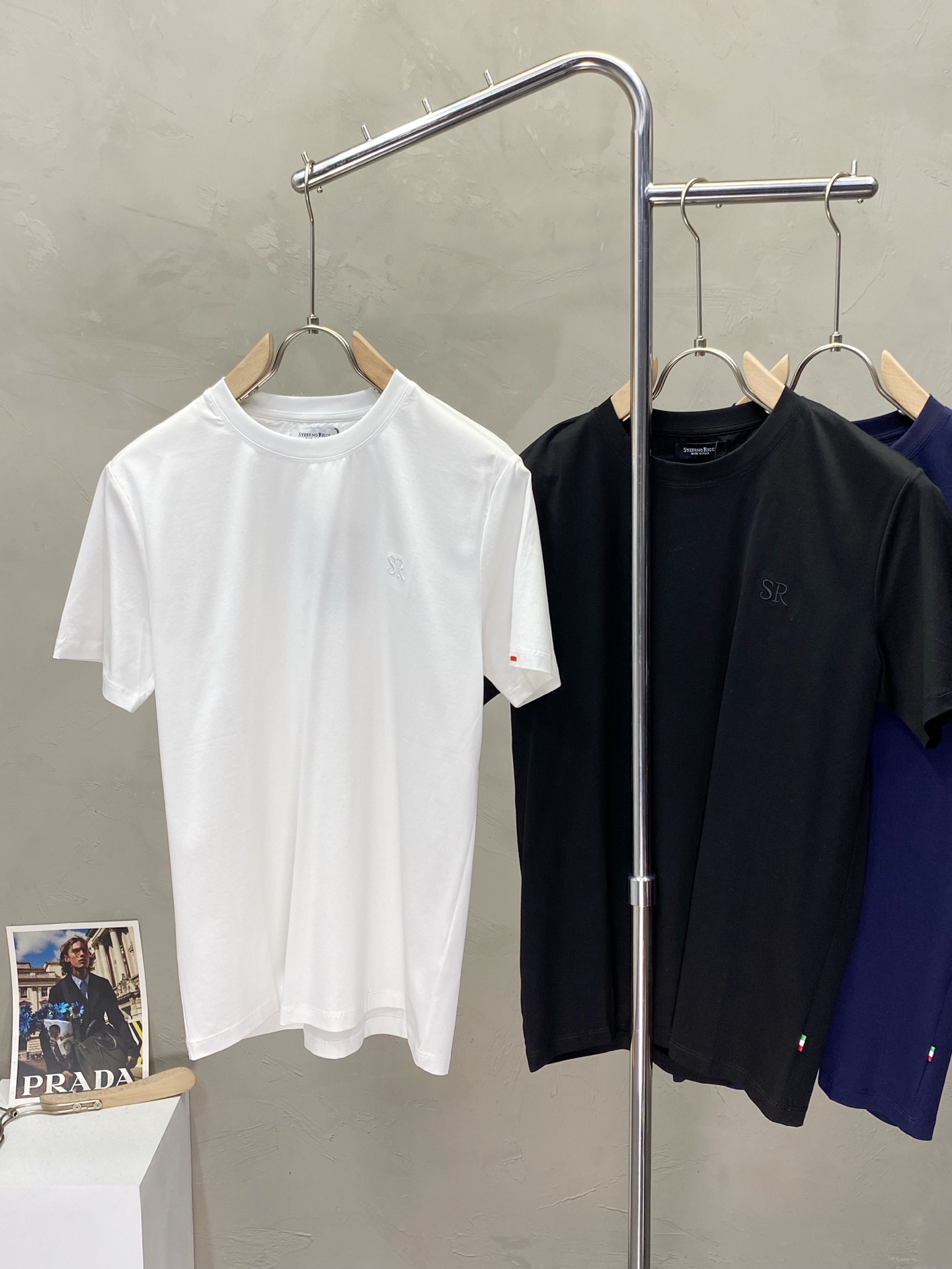 Luxury Custom Leisure Shorts for Single Men: Stefano Ricci’s High-End Fashion with Imported Fabrics - 图片 3