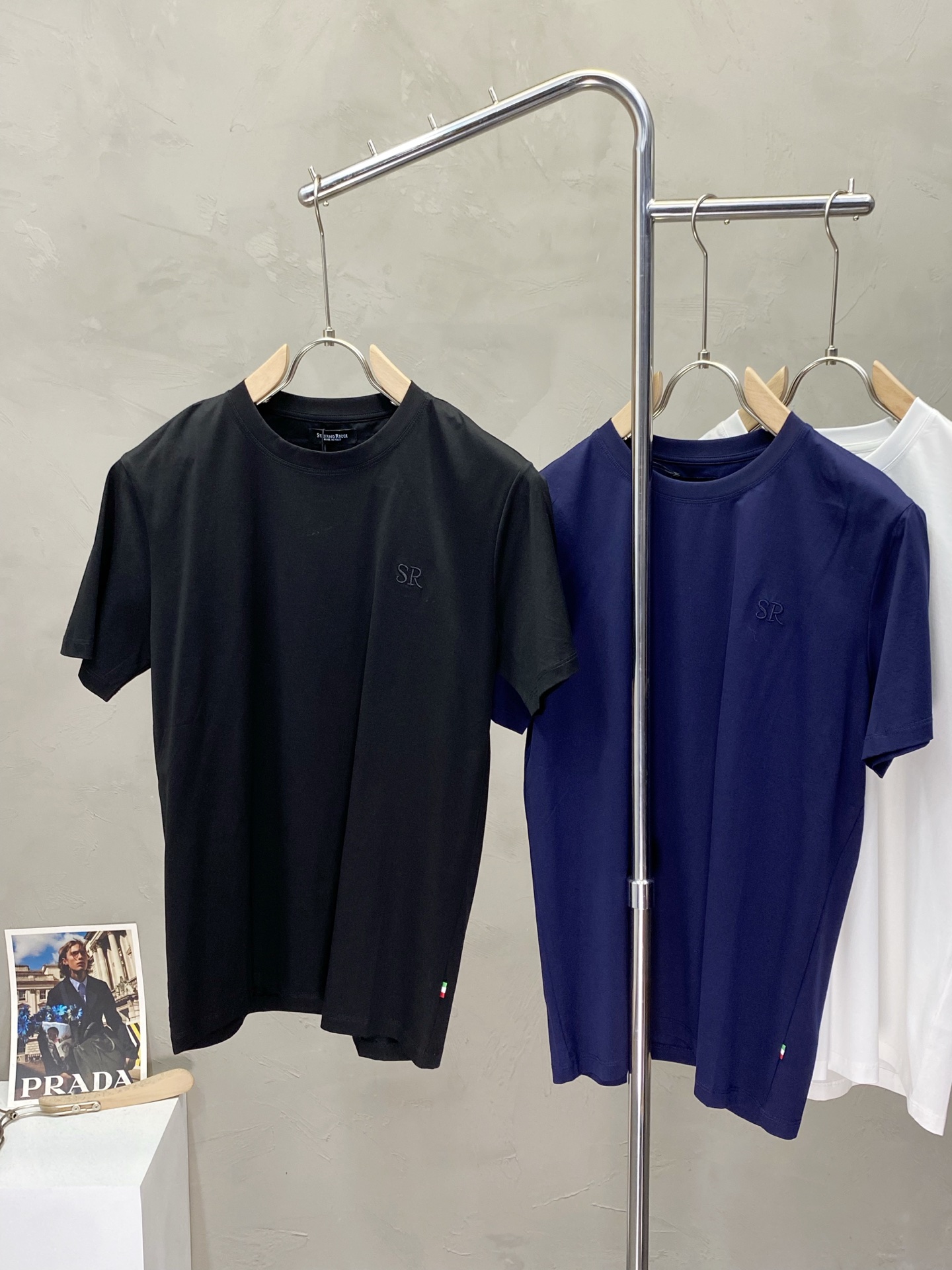 Luxury Custom Leisure Shorts for Single Men: Stefano Ricci’s High-End Fashion with Imported Fabrics - 图片 4