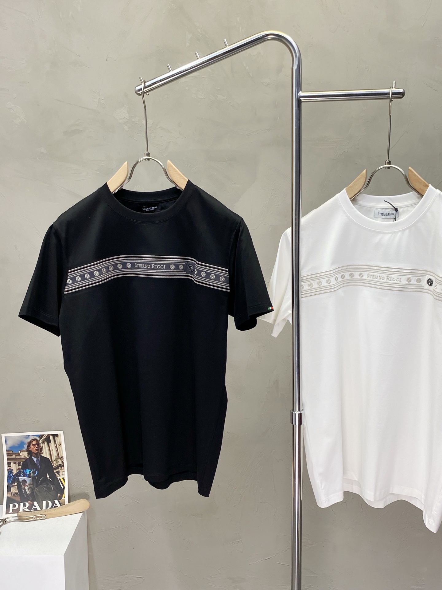 Luxury Custom Leisure Shorts for Single Men: Stefano Ricci’s High-End Fashion with Imported Fabrics - 图片 4