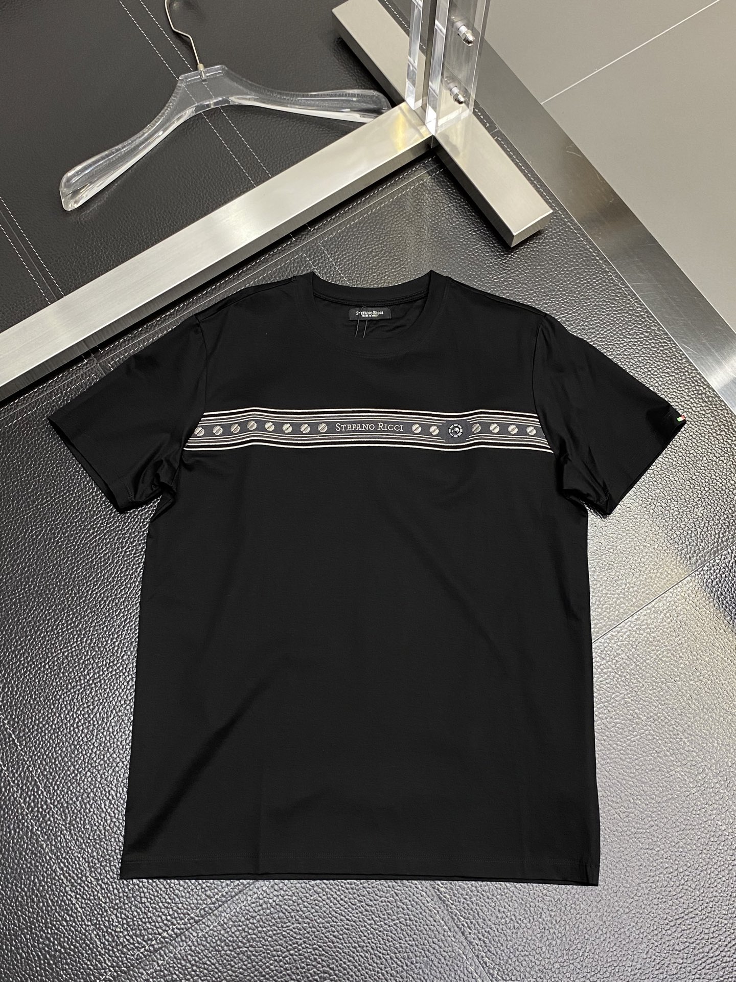 Luxury Custom Leisure Shorts for Single Men: Stefano Ricci’s High-End Fashion with Imported Fabrics - 图片 5