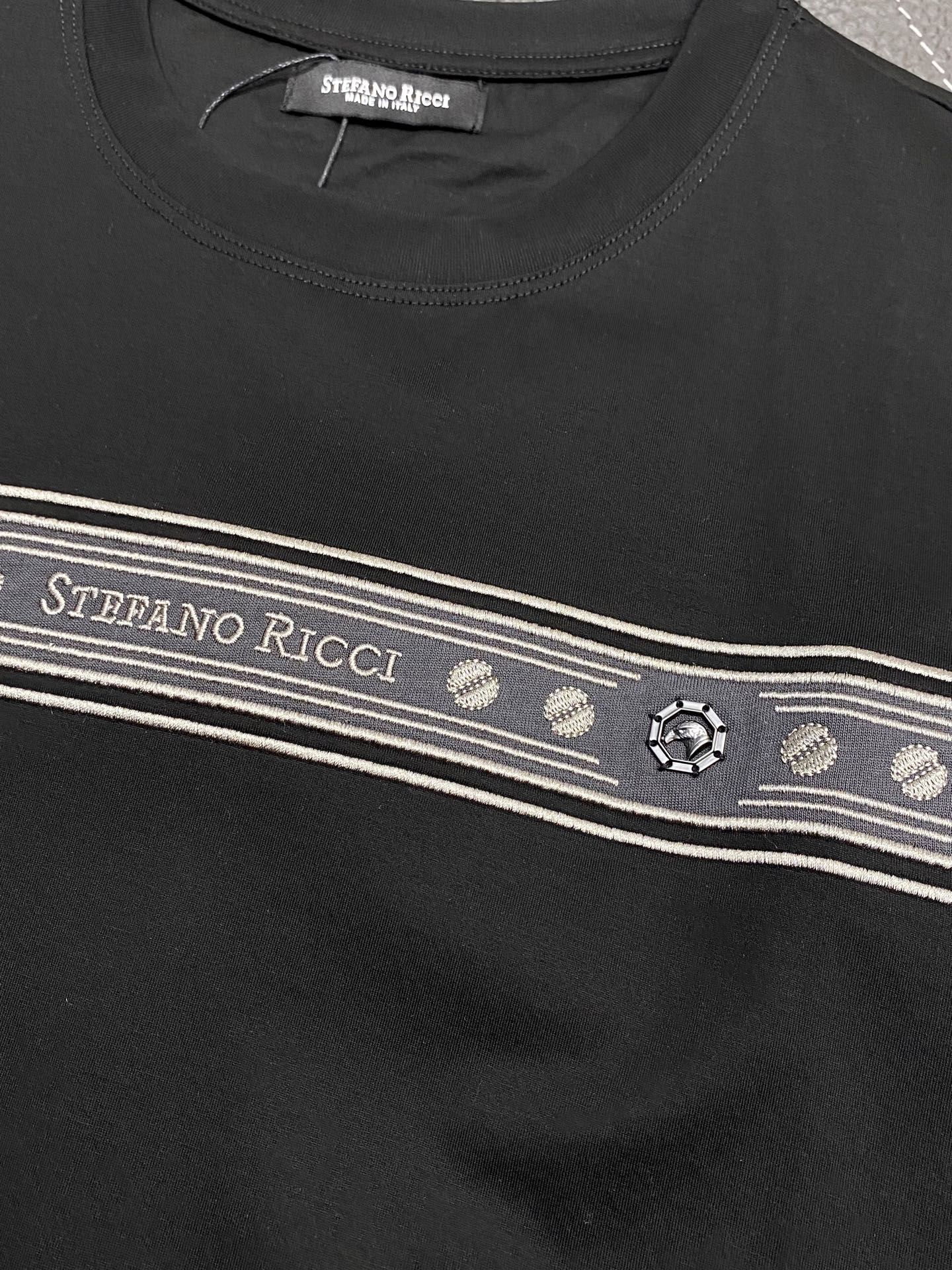 Luxury Custom Leisure Shorts for Single Men: Stefano Ricci’s High-End Fashion with Imported Fabrics - 图片 7