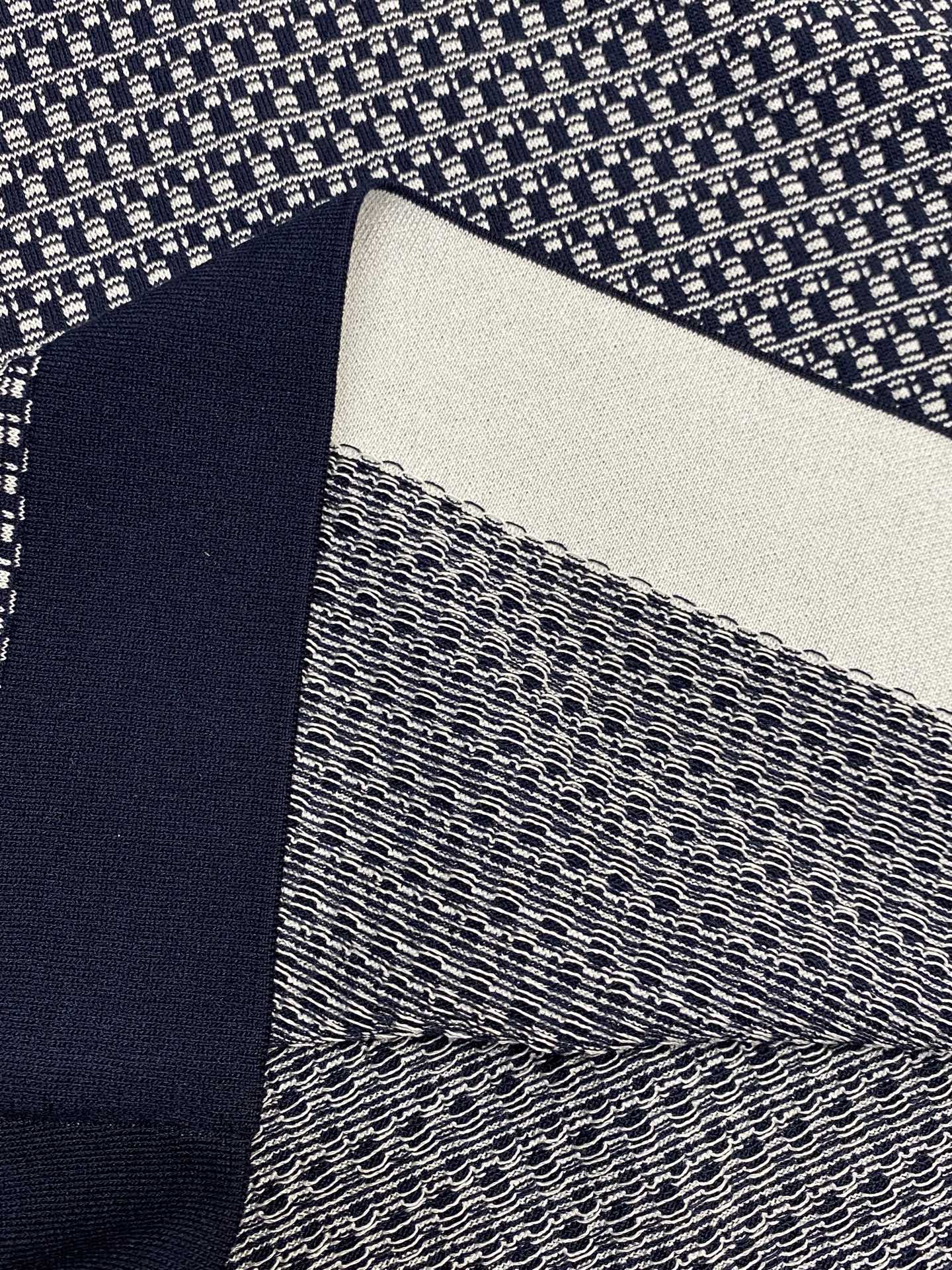 。KITON💥独家专供新款原单男士休闲短袖 高端  高端版本 时尚百搭爆款⚠️⚠️✨✨进口面料 手感超柔