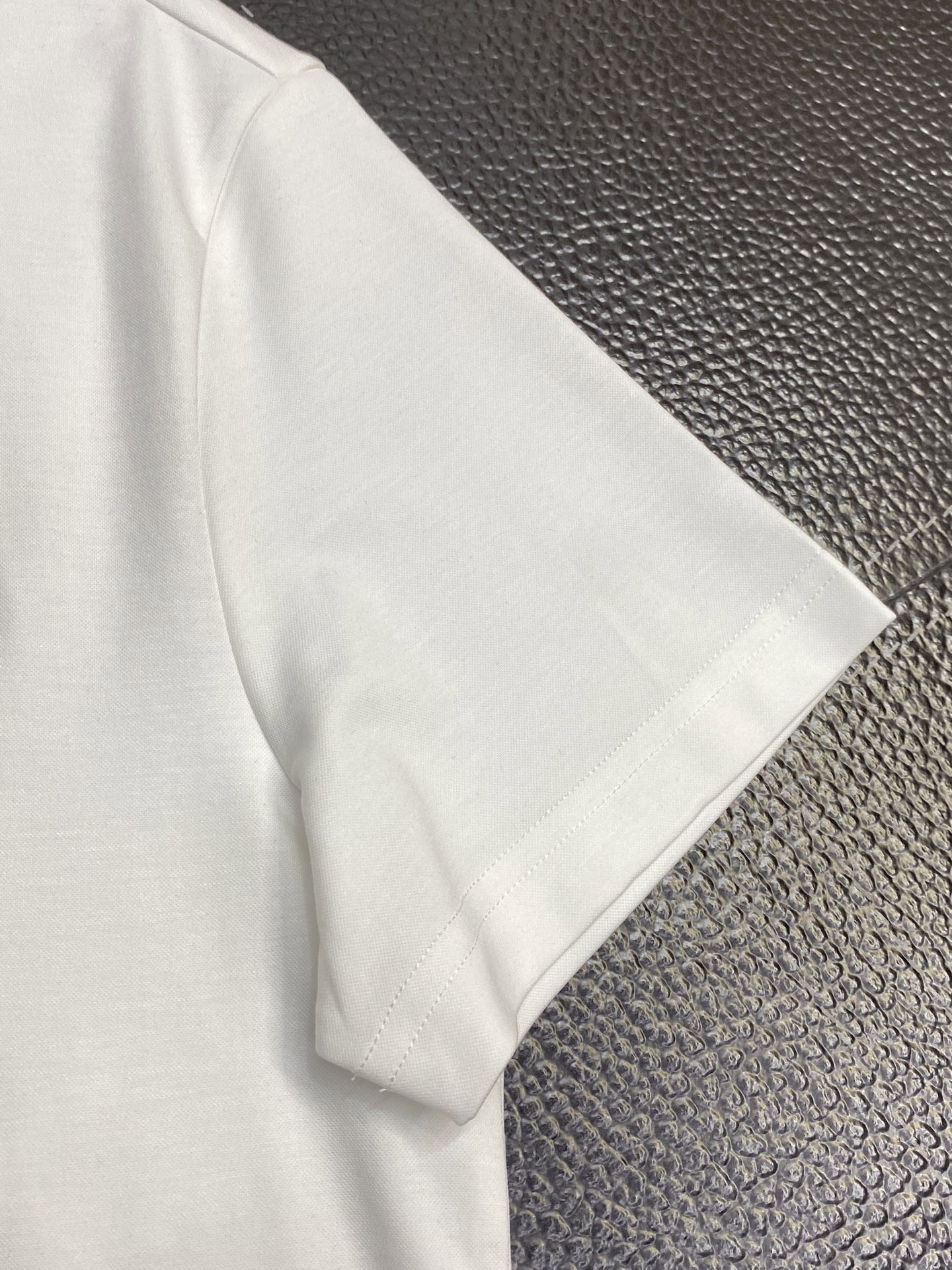 。KITON💥独家专供新款原单男士休闲短袖 高端  高端版本 时尚百搭爆款⚠️⚠️✨✨进口面料 手感超柔