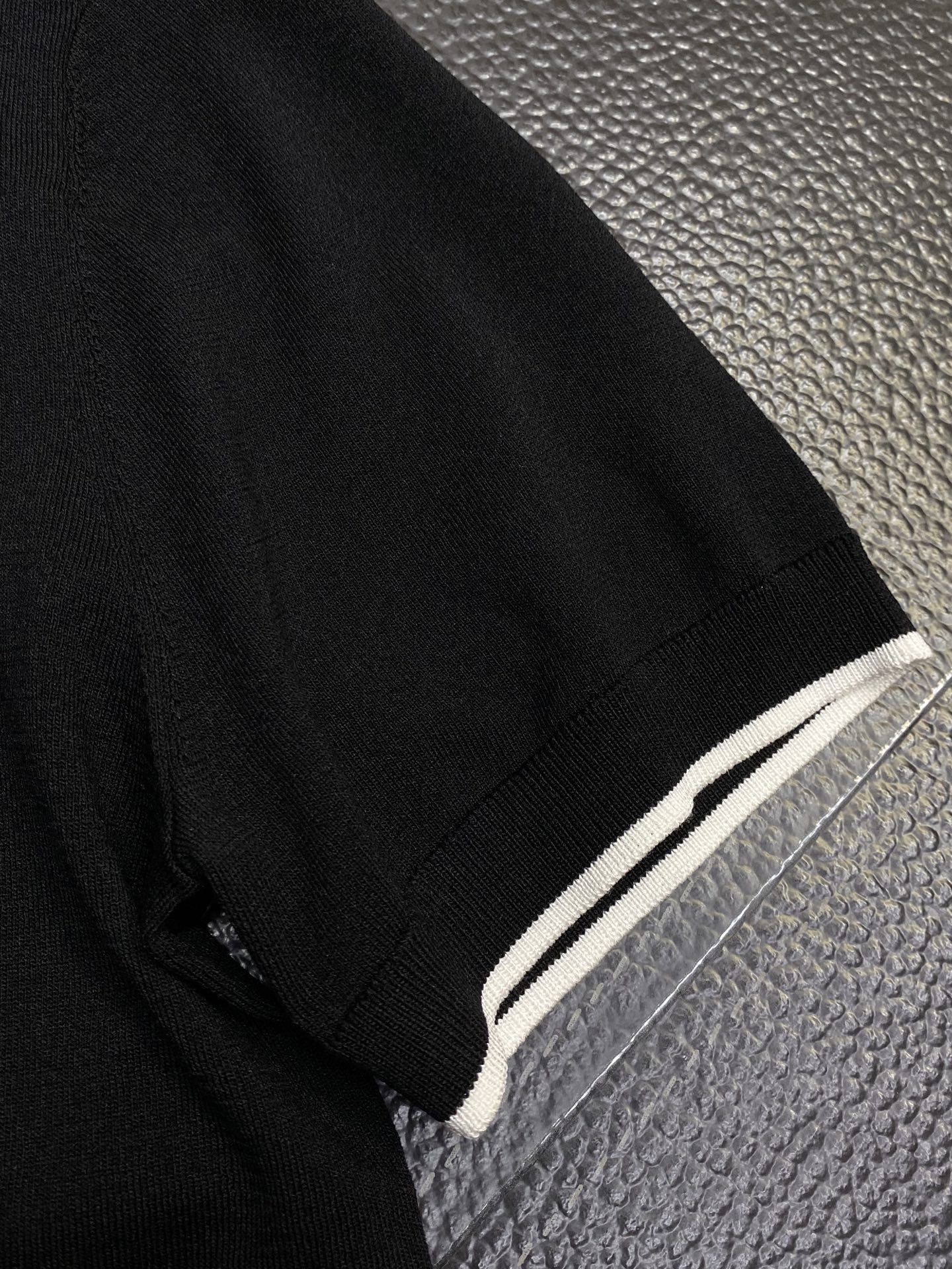 。KITON💥独家专供新款原单男士休闲短袖 高端定制 高端版本 时尚百搭爆款⚠️⚠️✨✨进口面料 手感超