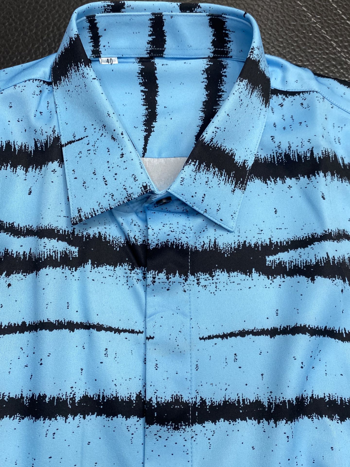 。Louis Vuitton路易威登💥独家专供新款男士休闲衬衫 高端定制 高端版本 时尚百搭爆款⚠️⚠️