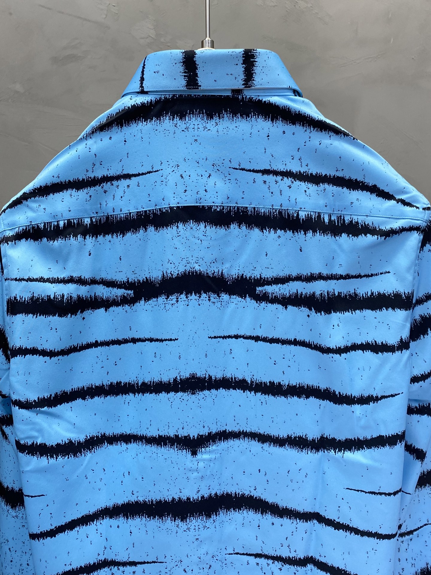 。Louis Vuitton路易威登💥独家专供新款男士休闲衬衫 高端定制 高端版本 时尚百搭爆款⚠️⚠️