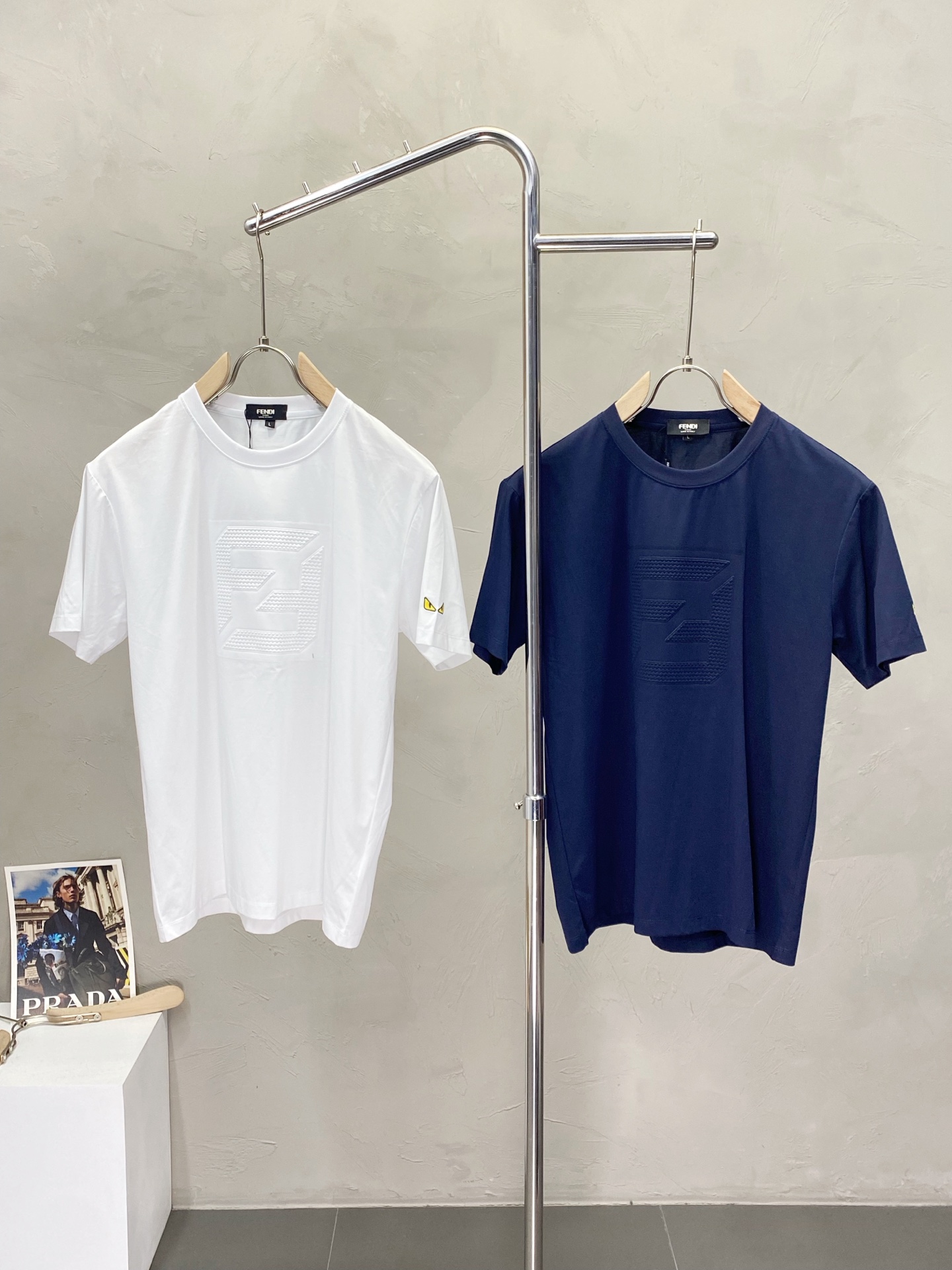 。FENDI芬迪💥独家专供新款原单男士休闲短袖 高端定制 高版本 时尚百搭爆款⚠️⚠️✨✨进口面料 手感