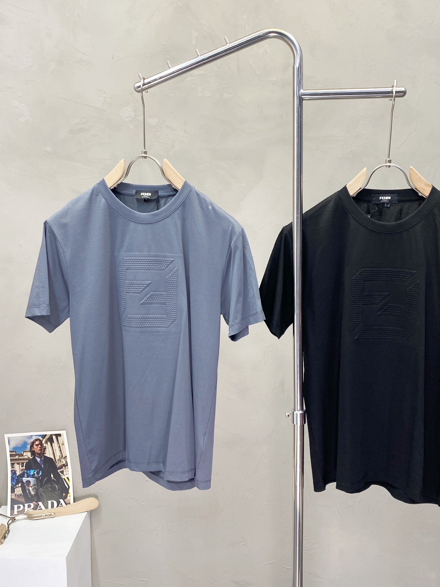 。FENDI芬迪💥独家专供新款原单男士休闲短袖 高端定制 高版本 时尚百搭爆款⚠️⚠️✨✨进口面料 手感