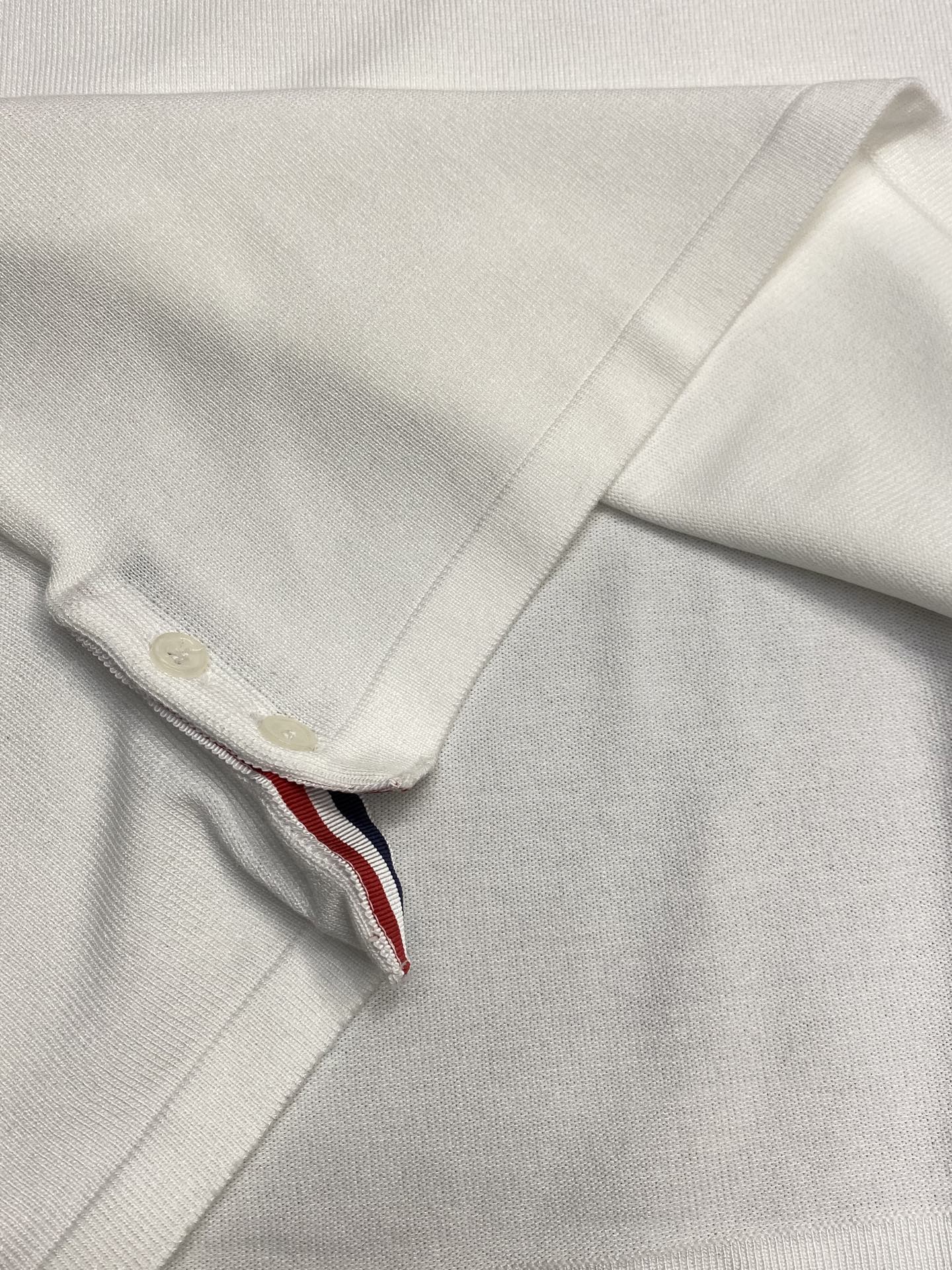 。Thom Browne汤姆布朗💥独家专供春夏新款原单男士休闲针织短袖。高端定制 高版本 时尚百搭爆款⚠