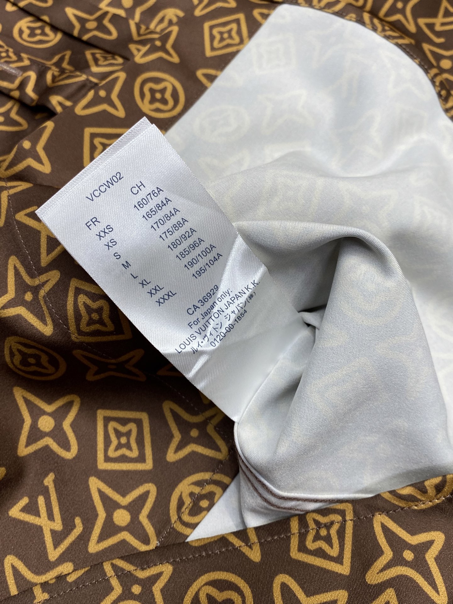 。Louis Vuitton路易威登💥独家专供新款男士休闲衬衫 高端定制 高端版本 时尚百搭爆款⚠️⚠️