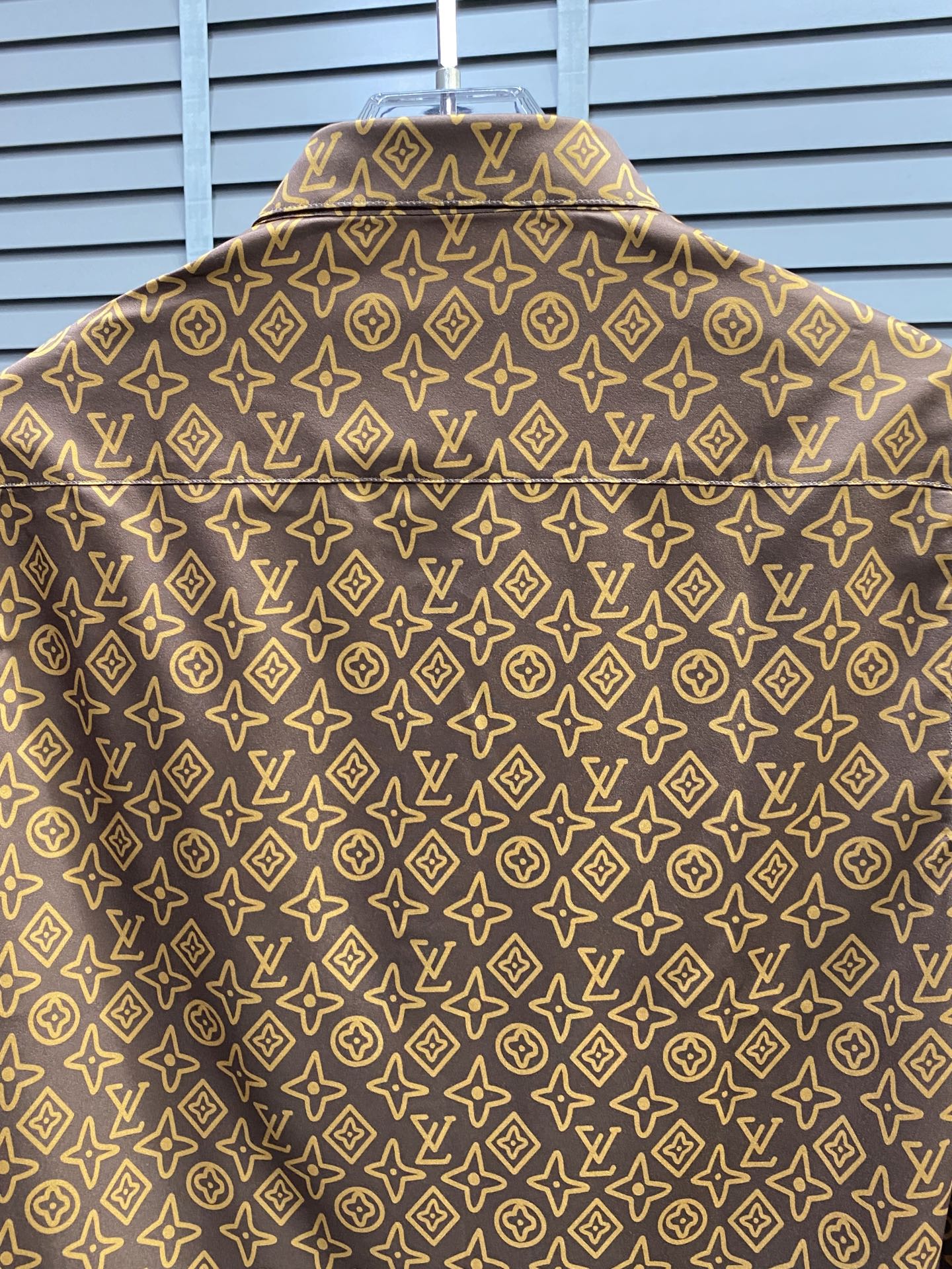 。Louis Vuitton路易威登💥独家专供新款男士休闲衬衫 高端定制 高端版本 时尚百搭爆款⚠️⚠️