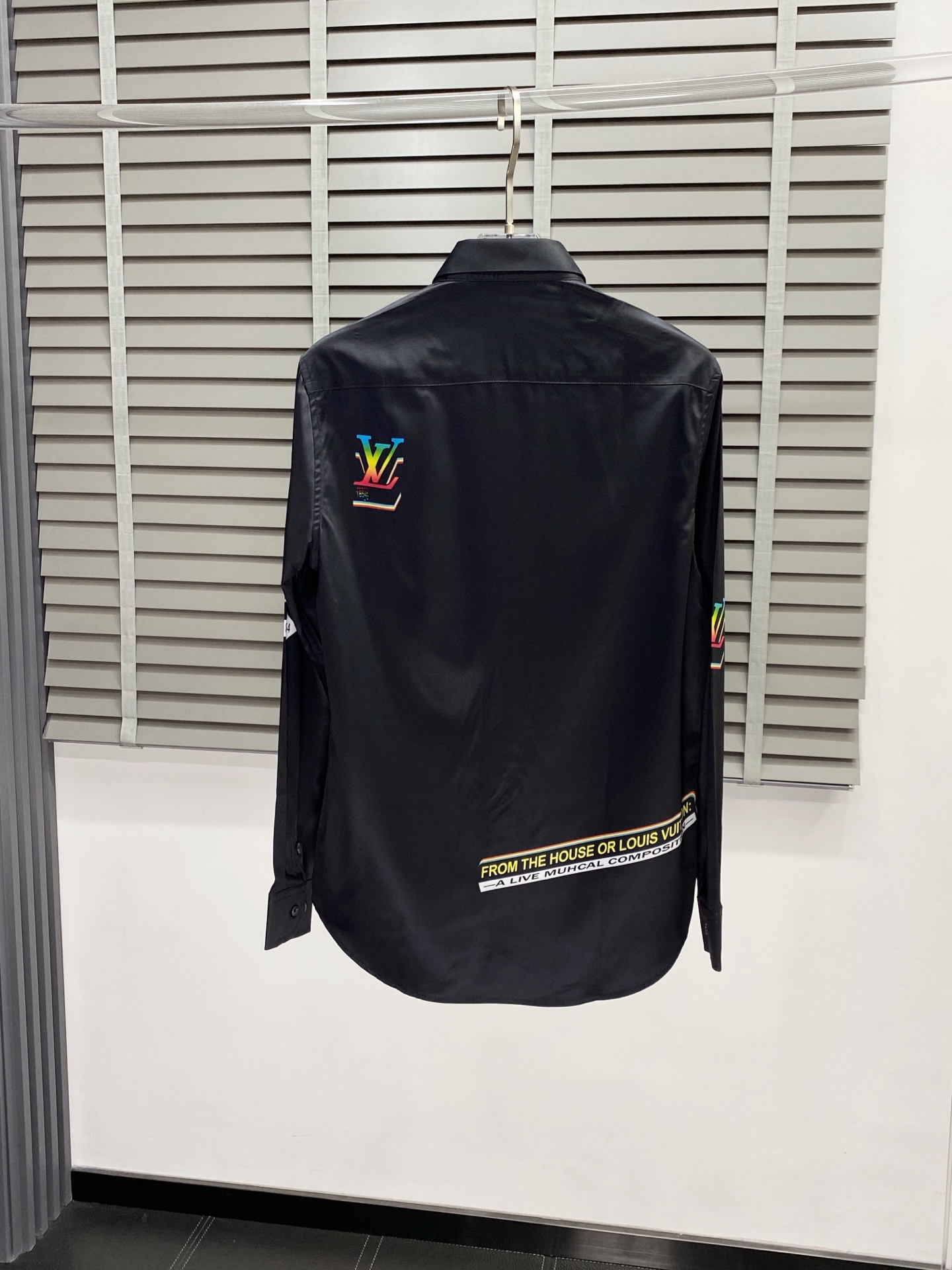 。Louis Vuitton路易威登💥独家专供新款男士休闲衬衫 高端定制 高端版本 时尚百搭爆款⚠️⚠️