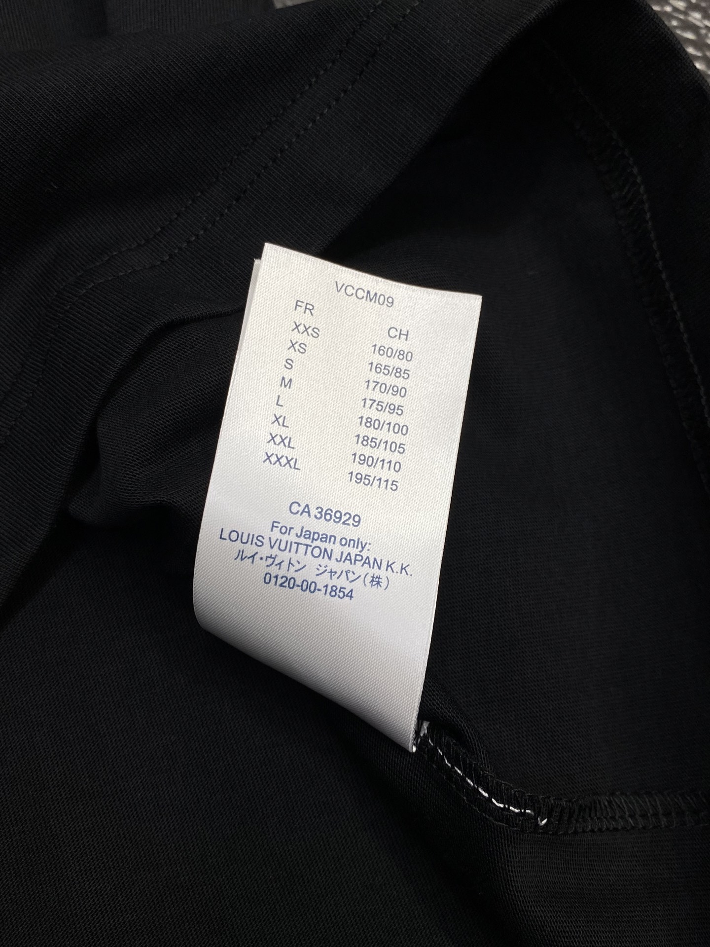 。Louis Vuitton路易威登💥独家专供新款原单男士休闲短袖 高端定制 高端版本 时尚百搭爆款⚠️