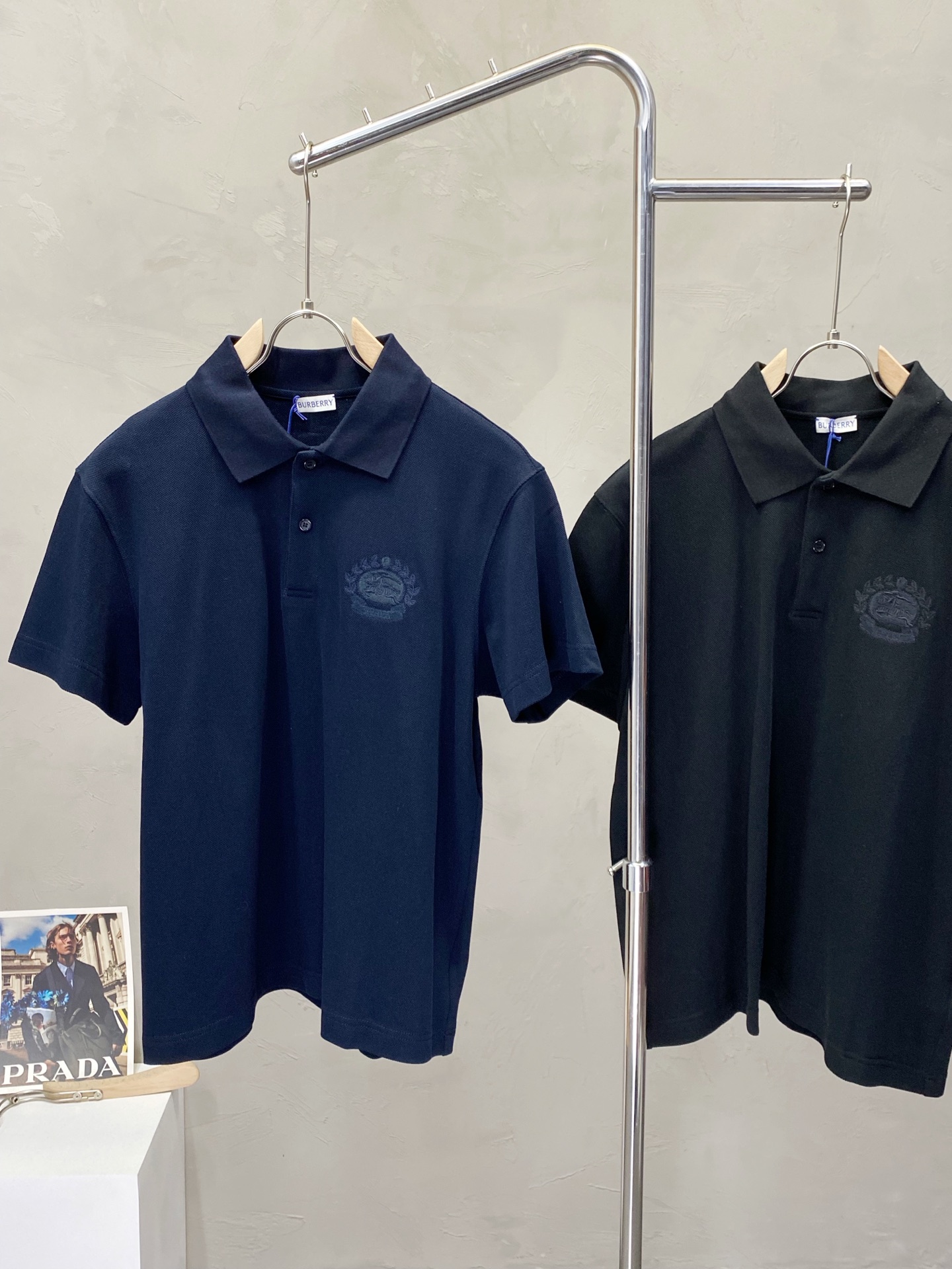 。Burberry巴宝莉💥独家专供春夏新款原单男士休闲短袖。高端定制 高版本 时尚百搭爆款⚠️✨原版进口