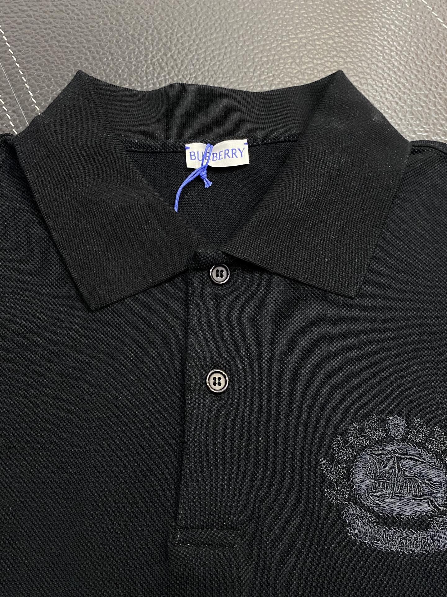 。Burberry巴宝莉💥独家专供春夏新款原单男士休闲短袖。高端定制 高版本 时尚百搭爆款⚠️✨原版进口