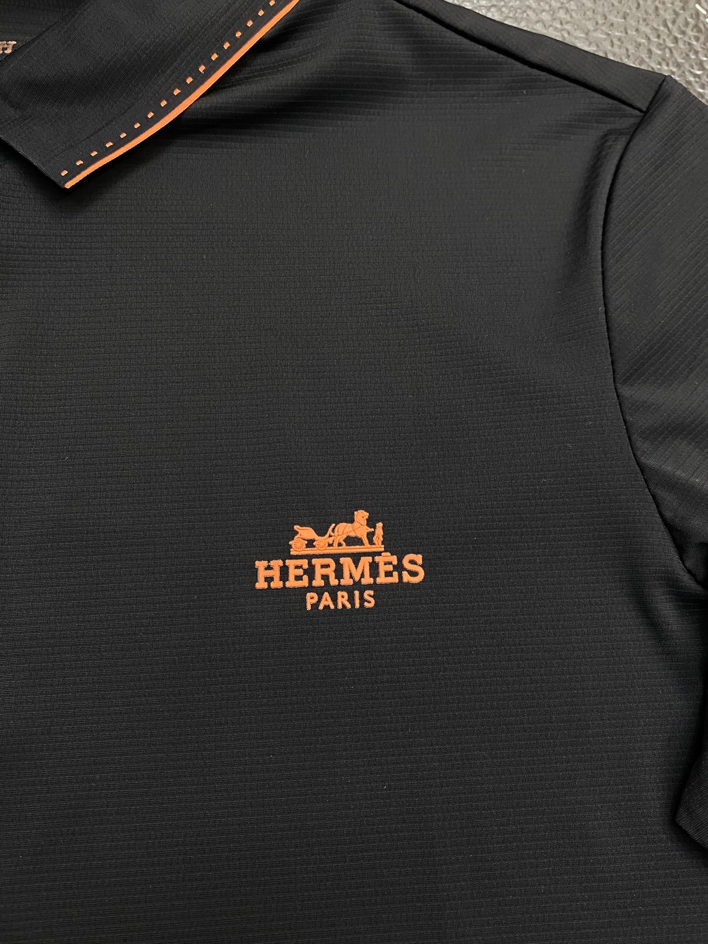 ｡HERMES爱马仕💥独家专供新款原单男士休闲短袖 高端定制 高版本 时尚百搭爆款⚠️⚠️✨✨进口面料 