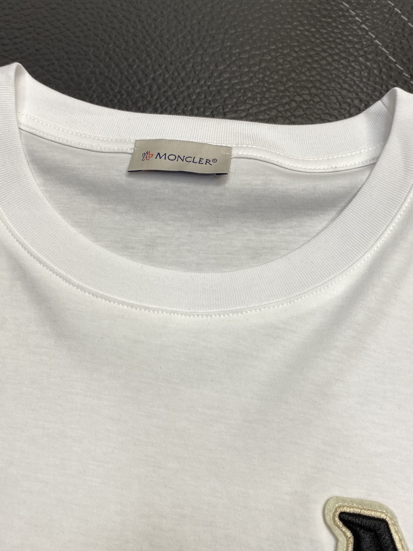 。Moncler蒙口💥独家专供新款原单男士休闲短袖 高端定制 高端版本 时尚百搭爆款⚠️⚠️✨✨进口面料