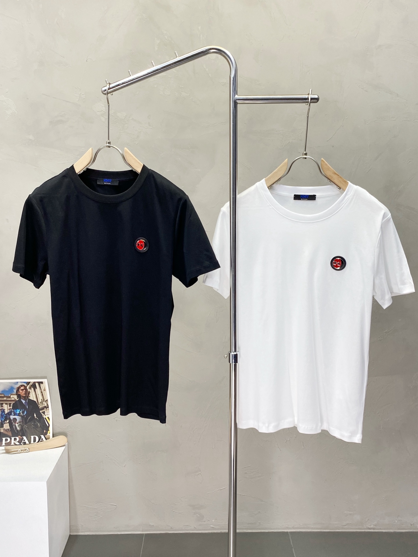 。KITON💥独家专供新款原单男士休闲短袖 高端定制 高端版本 时尚百搭爆款⚠️⚠️✨✨进口面料 手感超