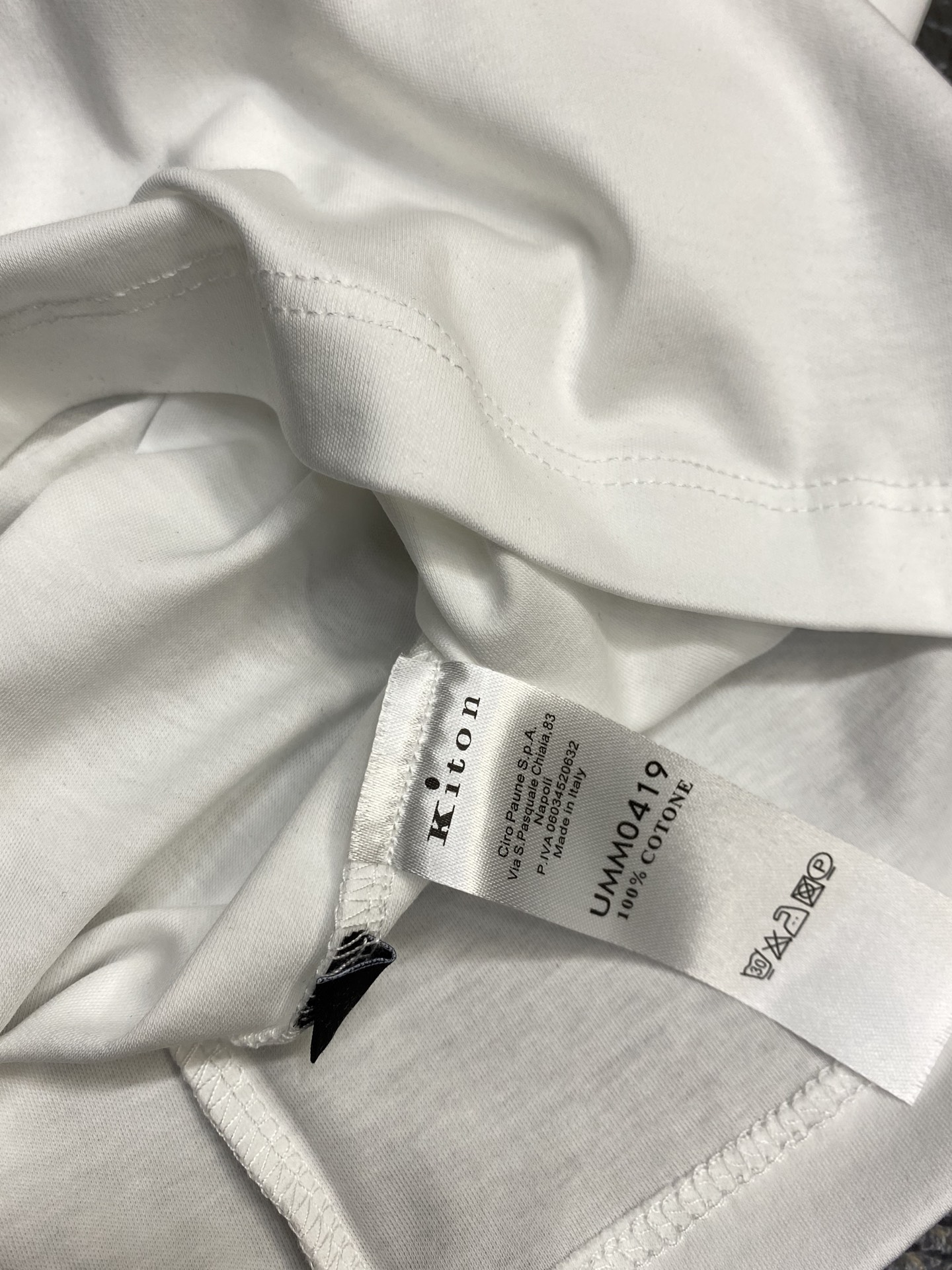 。KITON💥独家专供新款原单男士休闲短袖 高端定制 高端版本 时尚百搭爆款⚠️⚠️✨✨进口面料 手感超