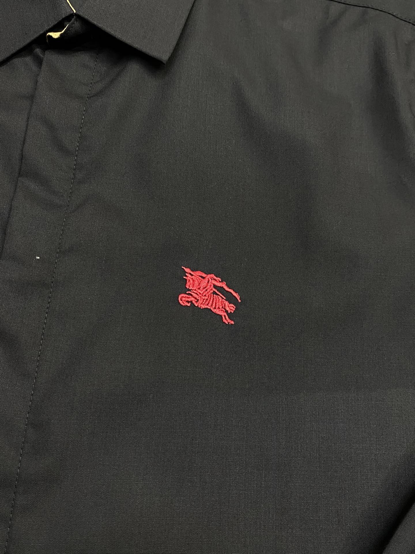 。Burberry巴宝莉💥独家专供新款原单男士休闲长袖衬衫 高端定制 高端版本 时尚百搭爆款⚠️⚠️✨✨