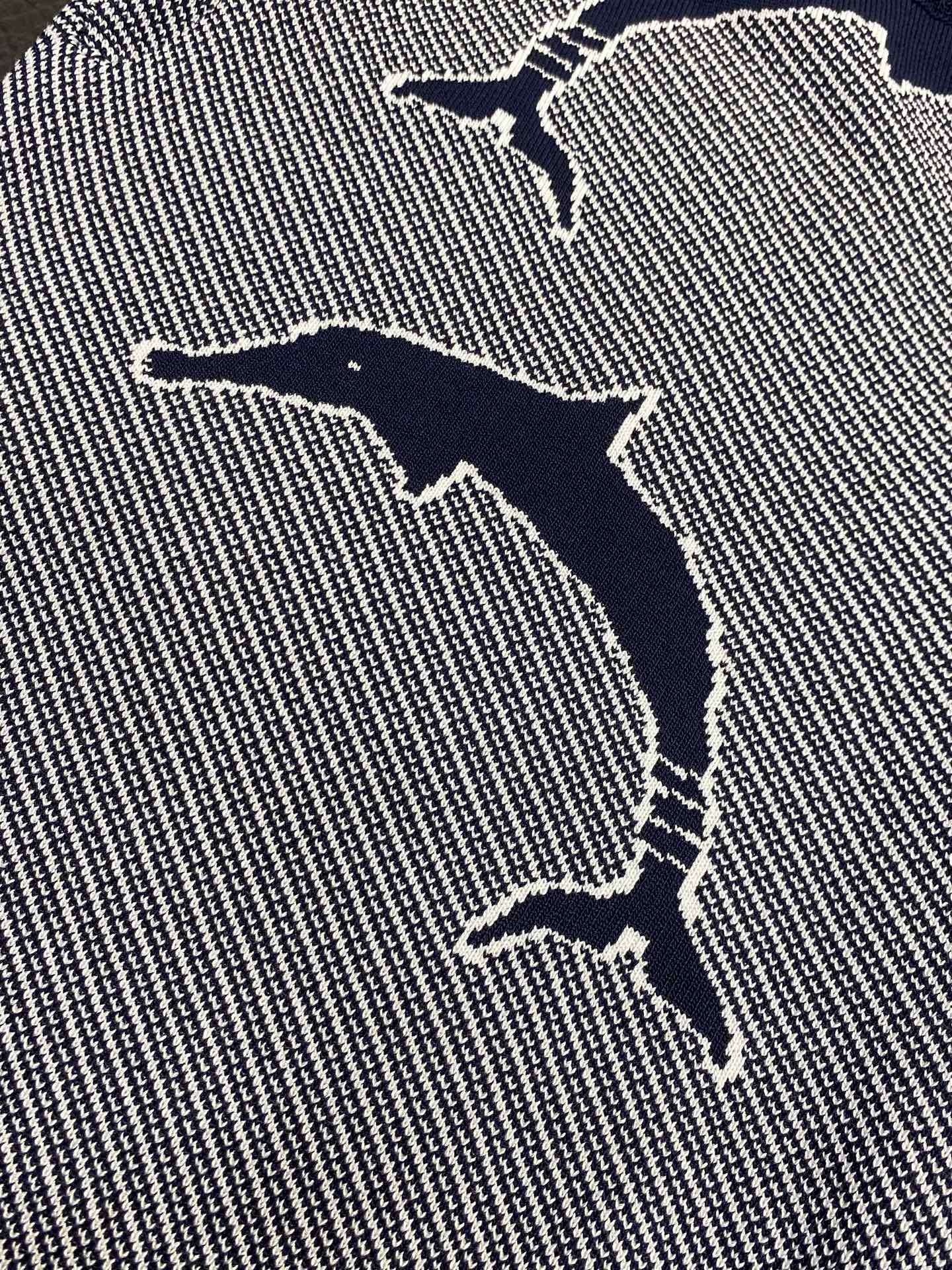 。THOM BROWNE汤姆布朗💥独家专供新款休闲短裤🩳高端版本 专柜定制面料 透气舒适度高，细节无可挑