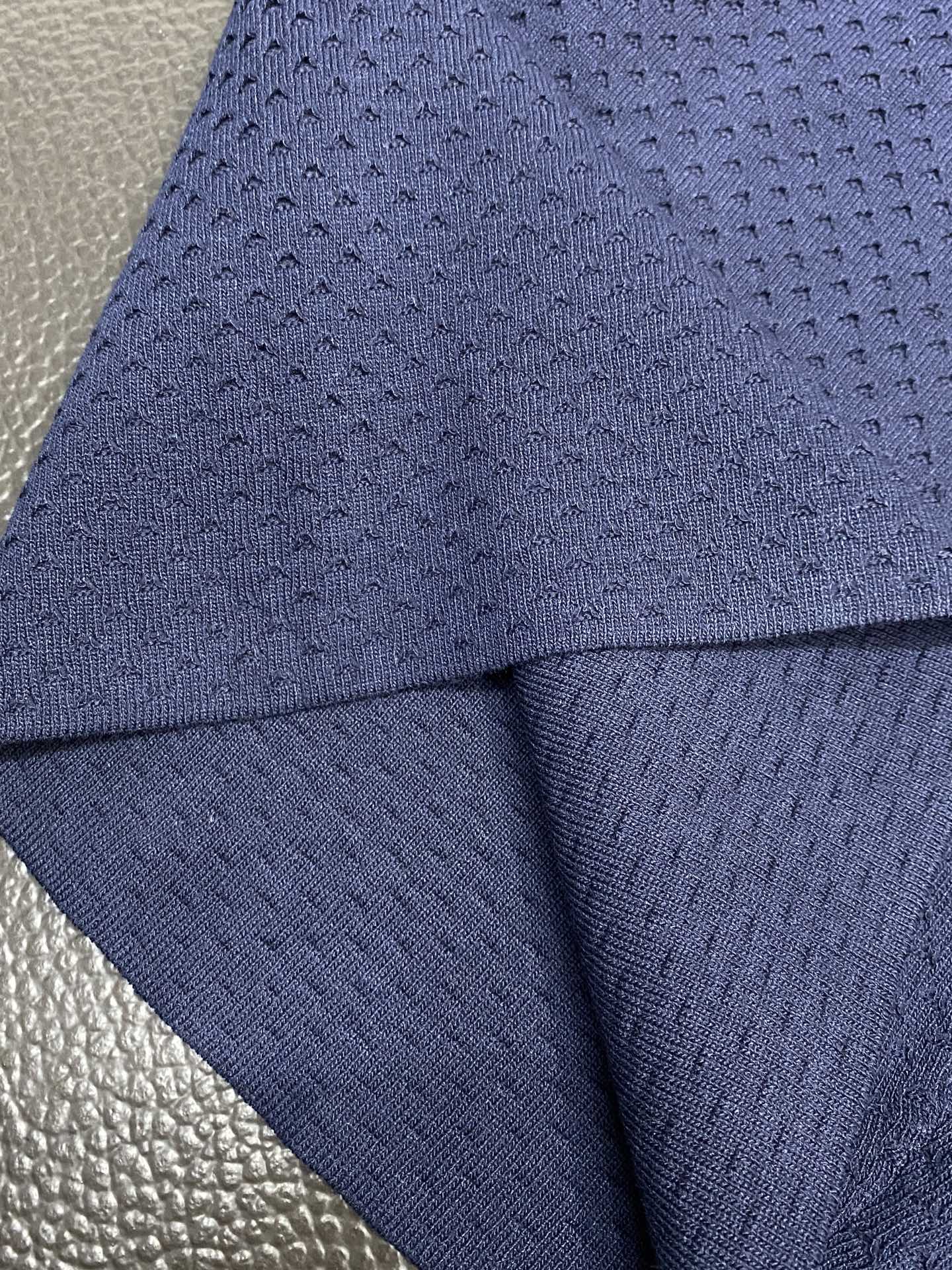 。THOM BROWNE汤姆布朗💥独家专供新款休闲短裤🩳高端版本 专柜定制面料 透气舒适度高，细节无可挑