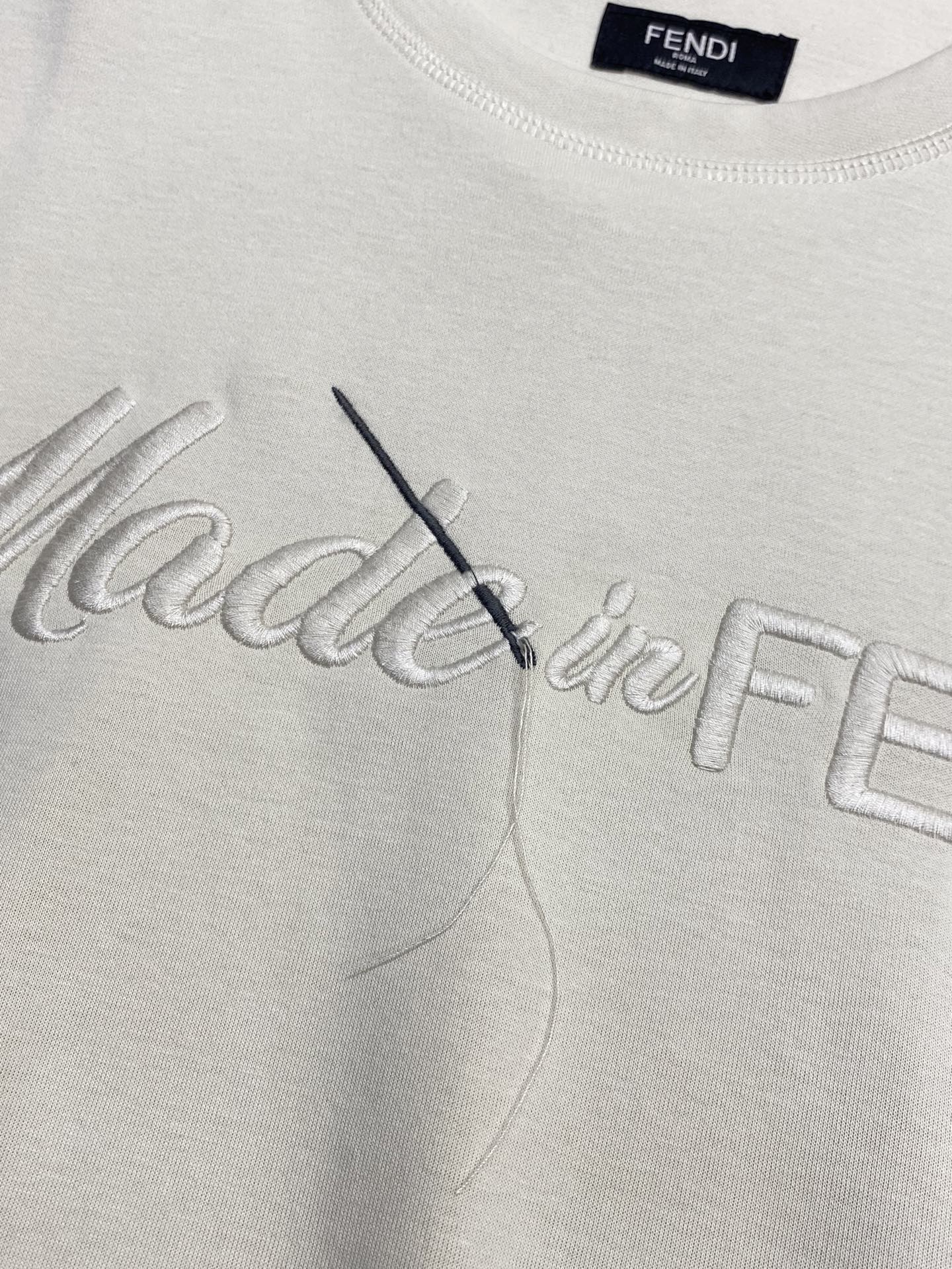 。FENDI芬迪💥独家专供新款原单男士休闲短袖 高端  高端版本 时尚百搭爆款⚠️⚠️✨✨进口面料 手感