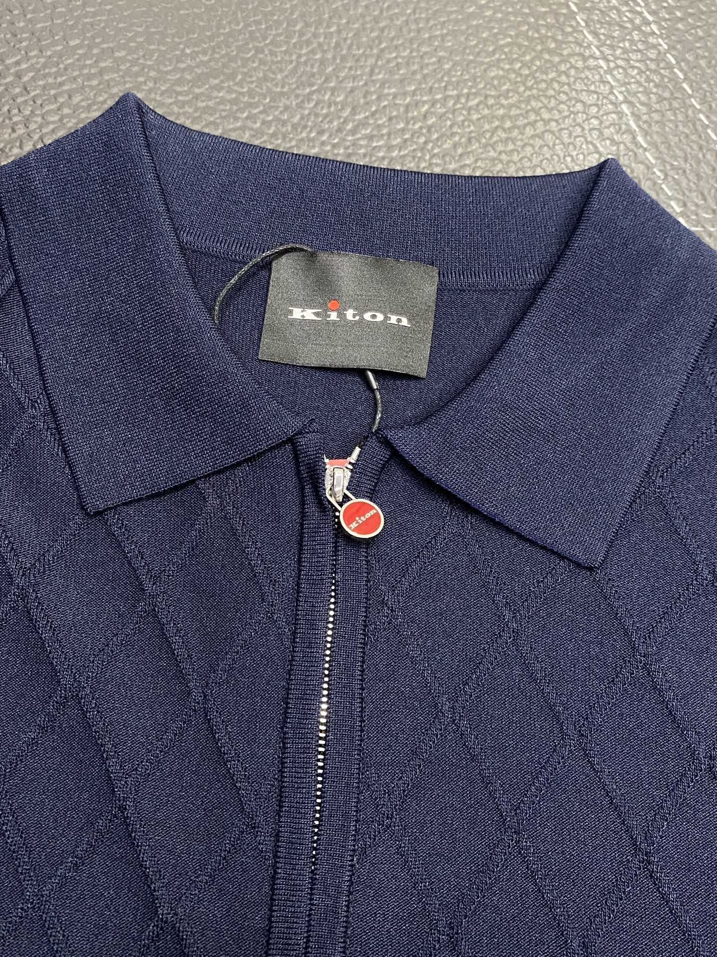 。KITON💥独家专供新款原单男士休闲短袖 高端定制 高端版本 时尚百搭爆款⚠️⚠️✨✨进口面料 手感超