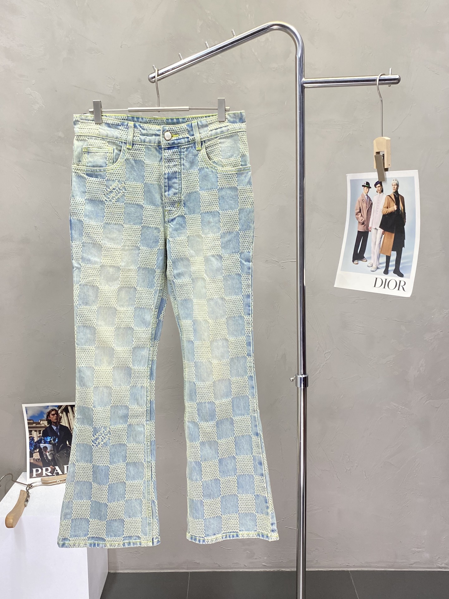 。Louis Vuitton路易威登💥独家专供新款休闲微喇牛仔裤👖高端版本！棋盘格设计 专柜定制面料 透