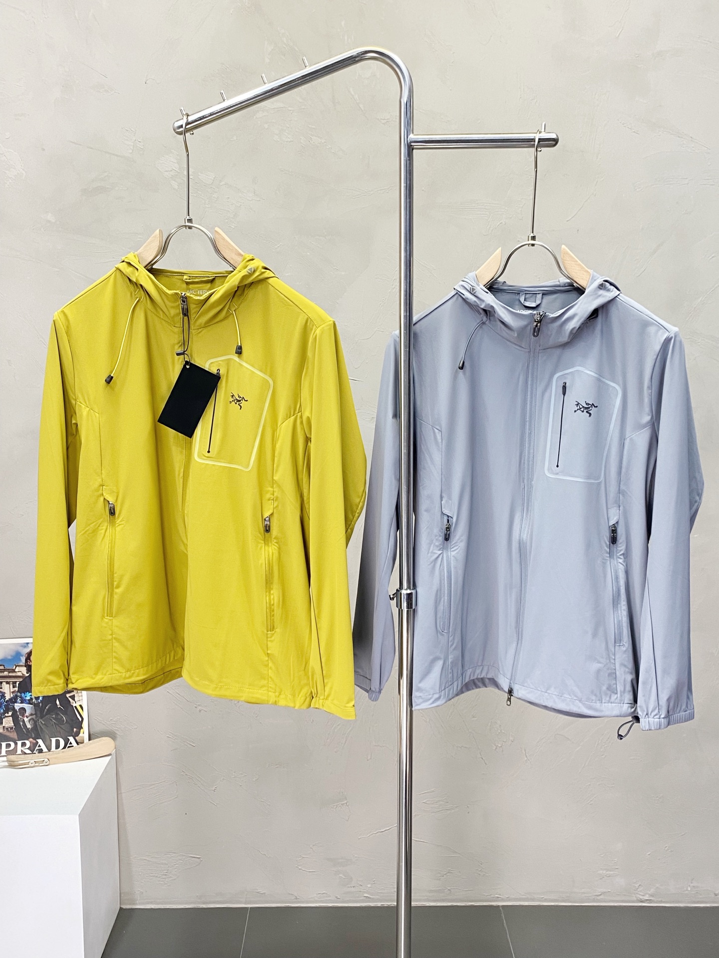 NO:150306,.Arc’teryx Archaeopteryx exclusively offers new original single men’s casual spring and summer thin jacket, sun protection clothes. Breathable and comfortable, high-end customization, high-end customization, fashionable and versatile imported fabric, super soft and delicate, skin-friendly and comfortable to wear, high-end boutique, OEM, fine-made top body, very good, men’s essential items, complete three standards, code L-4XL, arc’teryx, jackets & coats, alexander wang19860909.Arc’teryx始祖鸟独家专供新款原单男士休闲春夏薄外套 防晒衣.透气舒适 高端定制 高版本 时尚百搭爆款进口面料 手感超柔软细腻 穿着亲肤舒适 高端精品 代工厂精细做上身非常赞 男士必备单品 三标齐全 码数L-4XL,arc'teryx,jackets & coats,alexander wang,Men's clothing