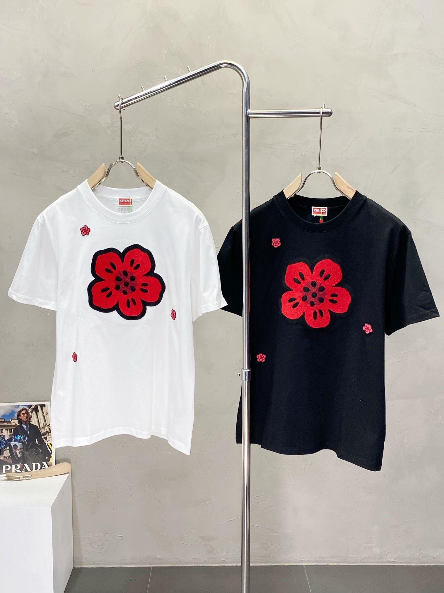 NO:150247,.KENZO Kenzo exclusively offers new original single men's casual short sleeves, high-end customization, high-end version, fashionable and versatile imported fabric, super soft and delicate, skin-friendly and comfortable to wear, high-end boutique, OEM, fine production, very good for the upper body, men's essential items, complete three standards, M-3XL, T-shirt, alexander wang19860909.KENZO肯佐独家专供新款原单男士休闲短袖 高端定制 高端版本 时尚百搭爆款进口面料 手感超柔软细腻 穿着亲肤舒适 高端精品 代工厂精细做上身非常赞 男士必备单品 三标齐全 码数M-3XL,,T-shirt,alexander wang,Men's clothing