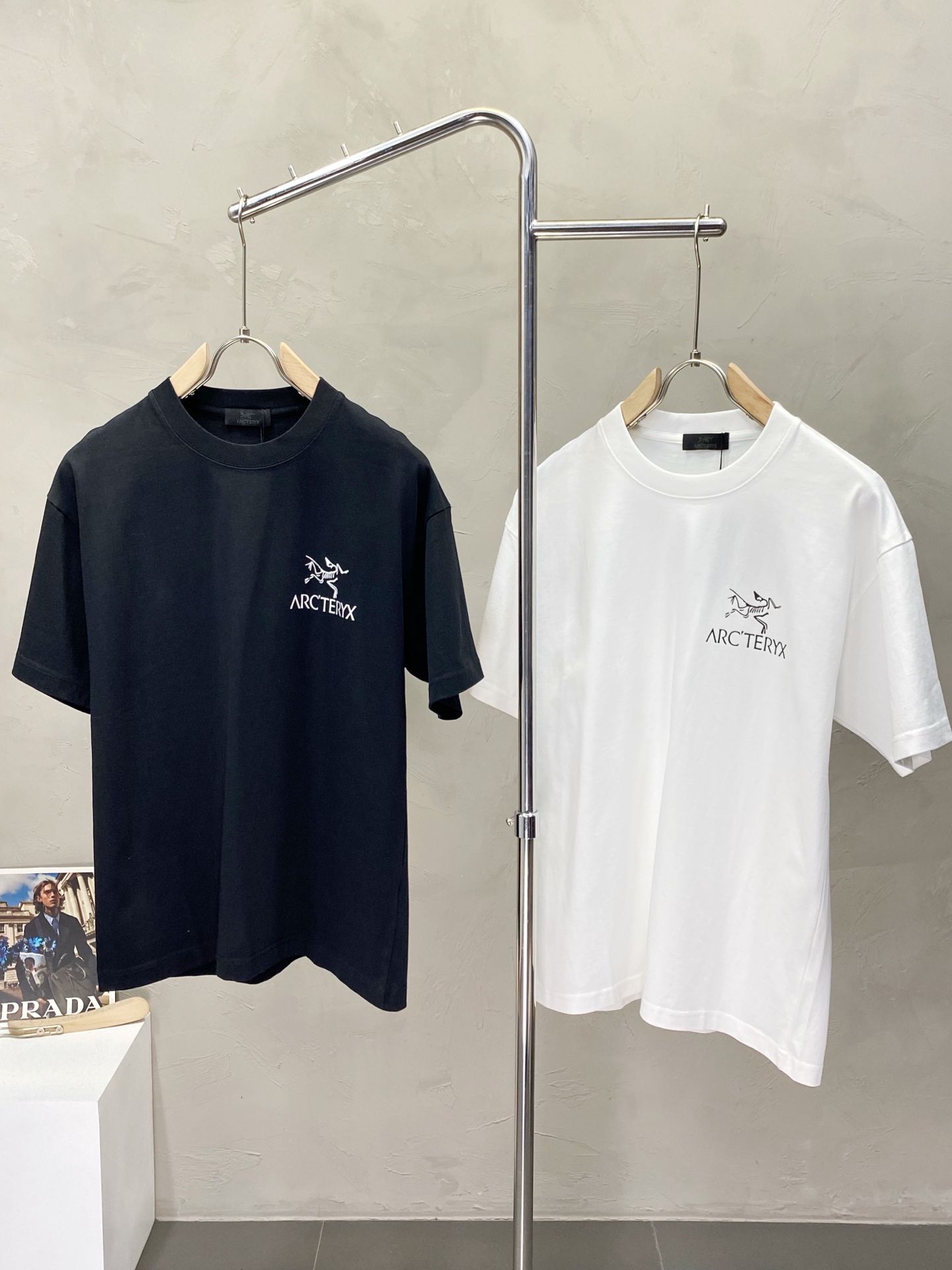 NO:153195,.Arc’teryx Archaeopteryx exclusively offers new original single men’s casual short sleeves, high-end customization, high-end version, fashionable and versatile imported fabric, super soft and delicate, skin-friendly and comfortable to wear, high-end boutique, OEM, fine-made, very good for the upper body, men’s essential items, complete three standards, S-2XL, arc’teryx, T-shirt, alexander wang19860909.Arc’teryx始祖鸟独家专供新款原单男士休闲短袖 高端定制 高版本 时尚百搭爆款进口面料 手感超柔软细腻 穿着亲肤舒适 高端精品 代工厂精细做上身非常赞 男士必备单品 三标齐全 码数S-2XL,arc'teryx,T-shirt,alexander wang,Men's clothing