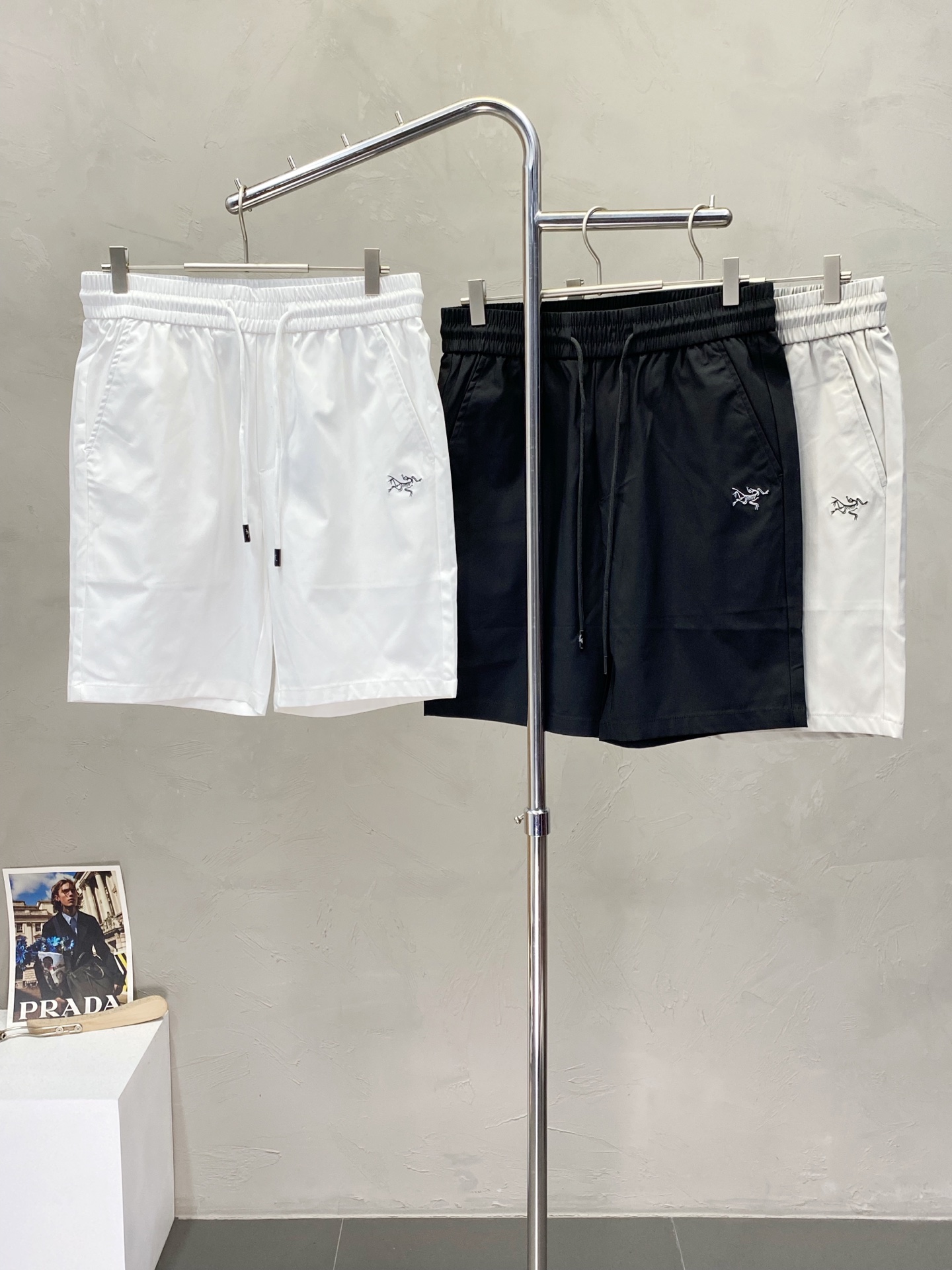 NO:155956,.Arc’teryx Archaeopteryx exclusively offers new high-end versions of shorts!  Customized fabrics for counters are breathable and comfortable, with impeccable details, and the brand element design concept reflects high quality. The feel is delicate and soft!  It is casually cut, with a great upper body style!  Number of codes: M-3XL, arc'teryx, shorts, alexander wang19860909.Arc’teryx始祖鸟独家专供新款短裤高端版本！专柜定制面料 透气舒适度高,细节无可挑剔,品牌元素设计理念,体现高品质.手感细腻柔软！呈现休闲裁剪,上身版型超赞！码数: M-3XL,arc'teryx,shorts,alexander wang,Men's clothing