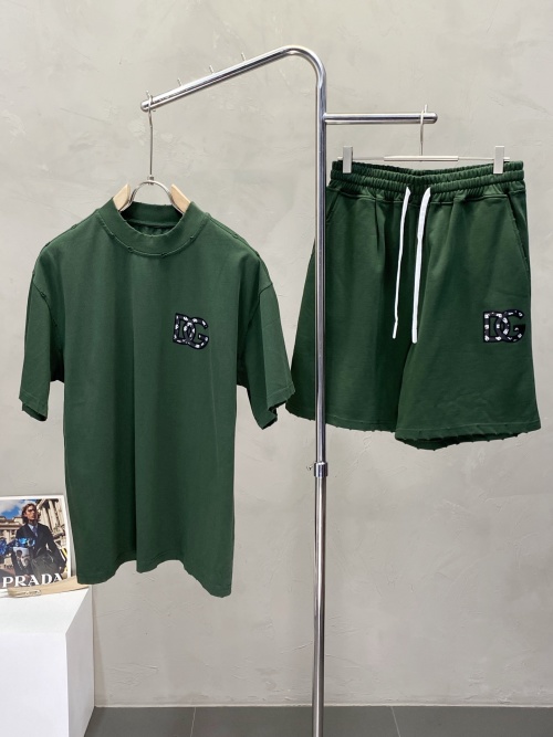 Dolce & Gabbana Men's Green Short Sleeve Set, High-End Fabric, Sizes M-3XL 1 Dolce & Gabbana Men's Green Short Sleeve Set, High-End Fabric, Sizes M-3XL