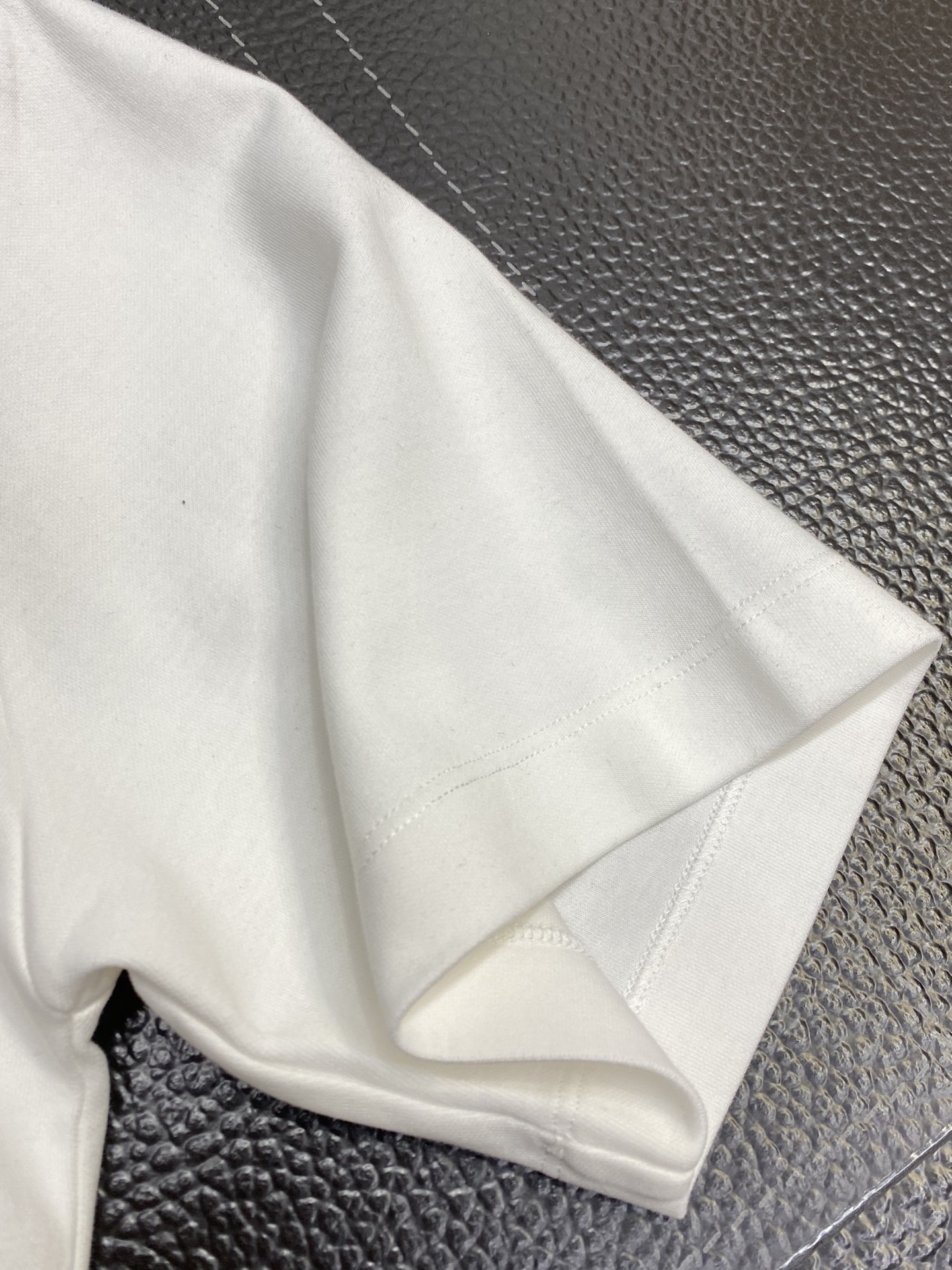 。LOEWE罗意威💥独家专供新款原单男士休闲短袖 高端定制 高端版本 时尚百搭爆款⚠️⚠️✨✨进口面料 