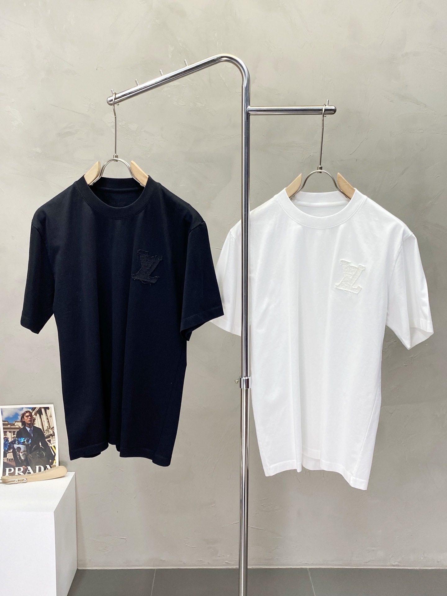 。Louis Vuitton路易威登💥独家专供新款原单男士休闲短袖 高端定制 高端版本 时尚百搭爆款⚠️