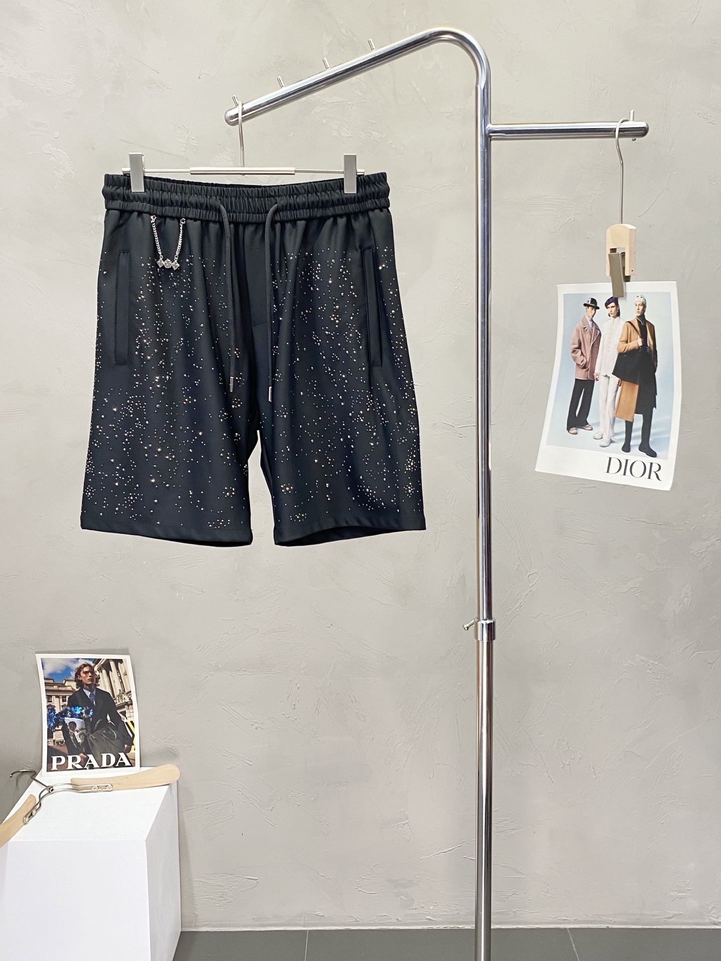 NO:161393,.Louis Vuitton exclusively for new casual shorts high-end version!  Customized fabrics for counters are breathable and comfortable, with impeccable details, and the brand element design concept reflects high quality. The feel is delicate and soft!  It is casually cut, with a great upper body style!  Number of codes: M-3XL, louis vuitton,louis vuitton, shorts,alexander wang19860909.Louis Vuitton路易威登独家专供新款休闲短裤 高端版本！专柜定制面料 透气舒适度高,细节无可挑剔,品牌元素设计理念,体现高品质.手感细腻柔软！呈现休闲裁剪,上身版型超赞！码数:M-3XL,,louis vuitton,louis vuitton,shorts,alexander wang,Men's clothing